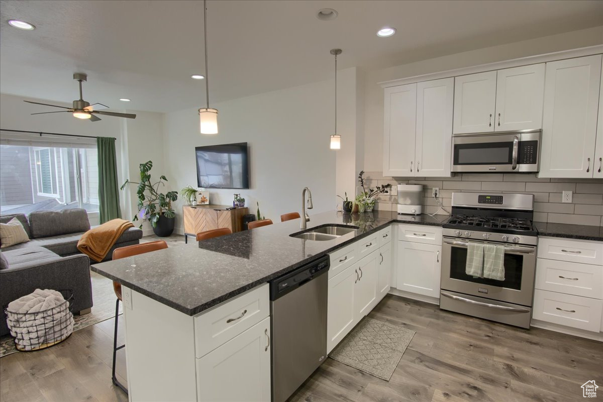 property viewer photo 9