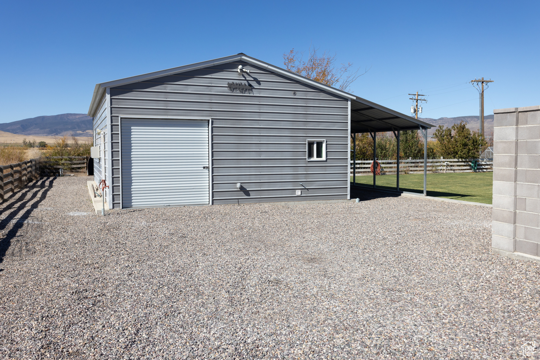 main property photo 51