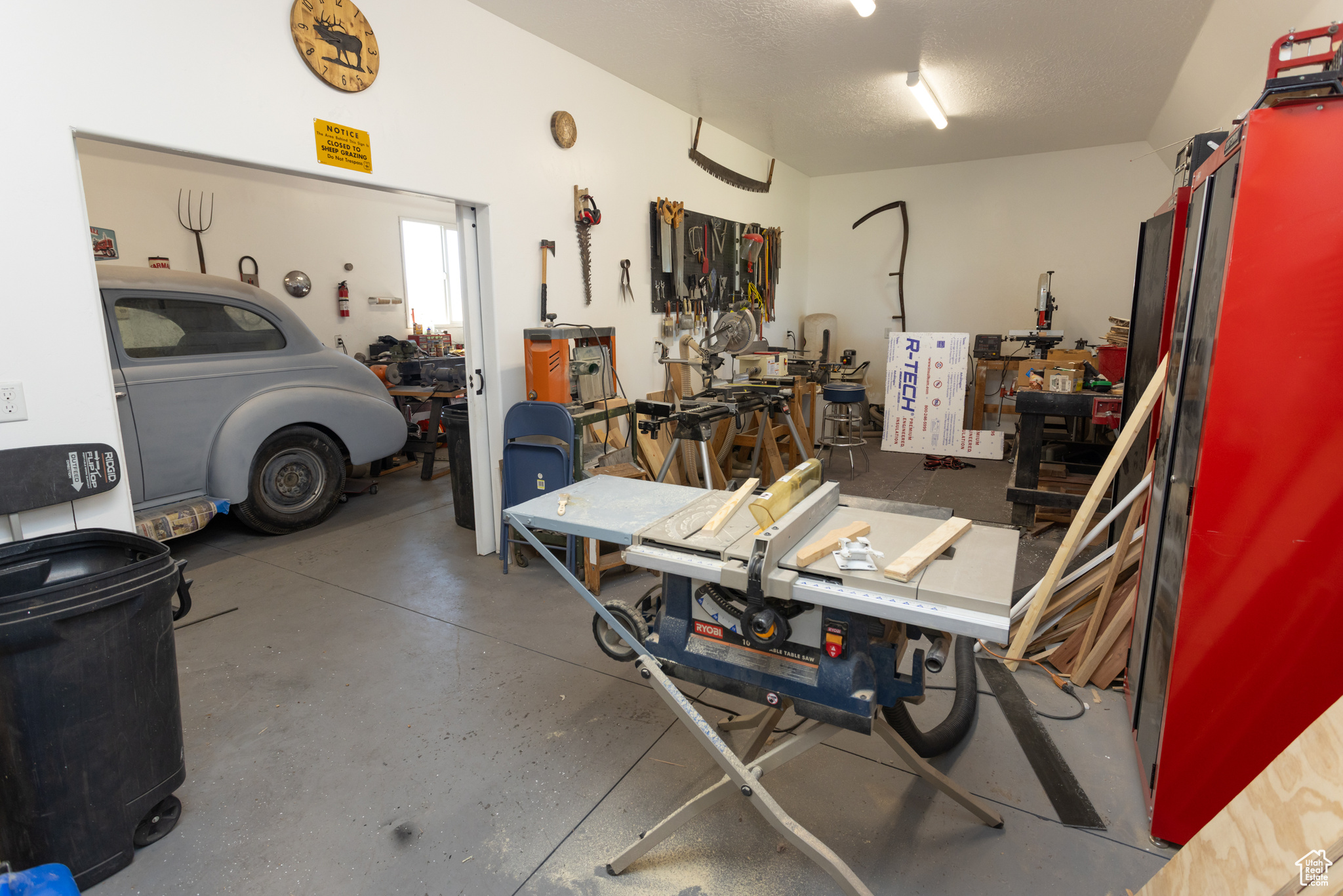 main property photo 76