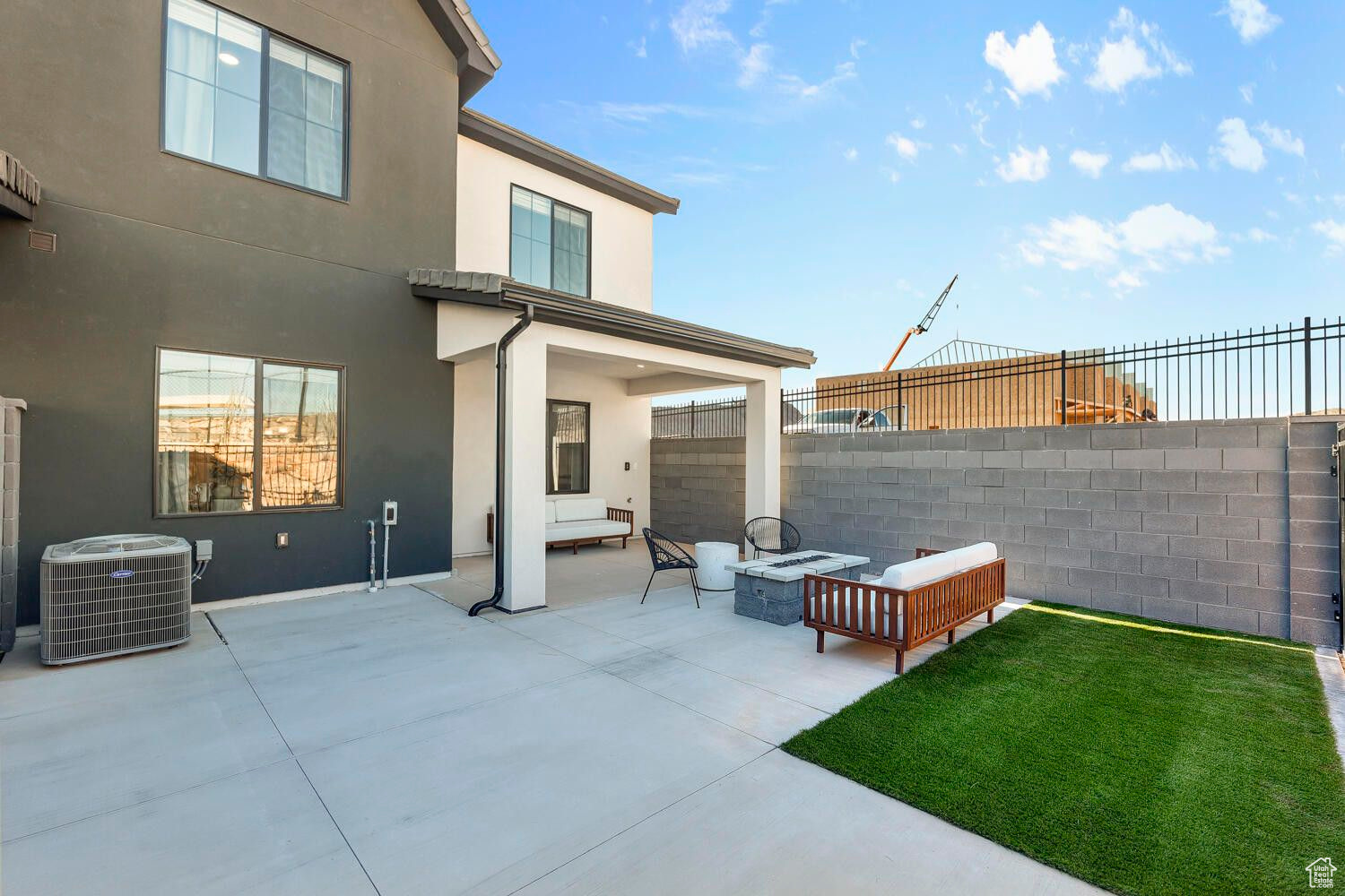 main property photo 39