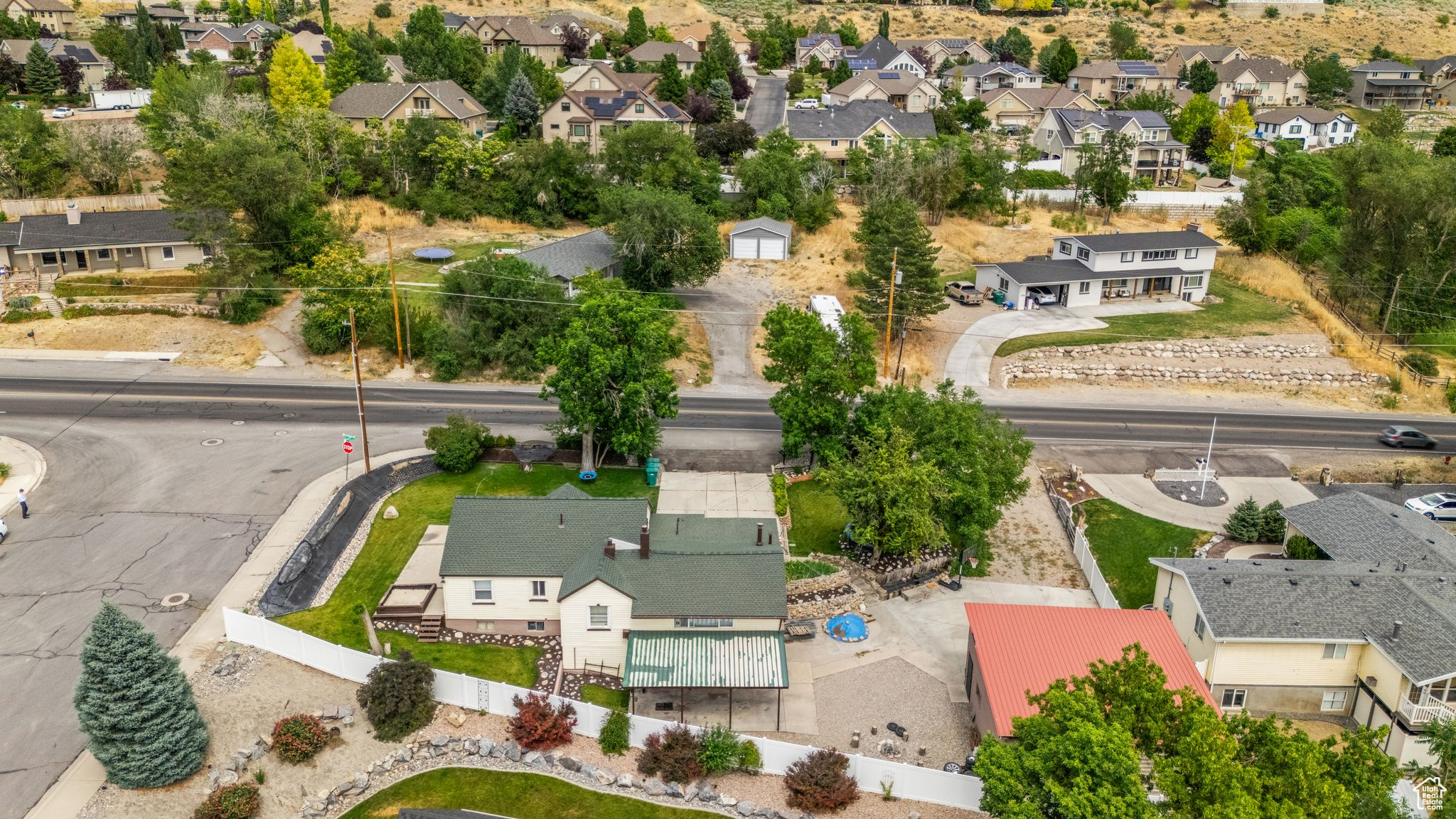 main property photo 5