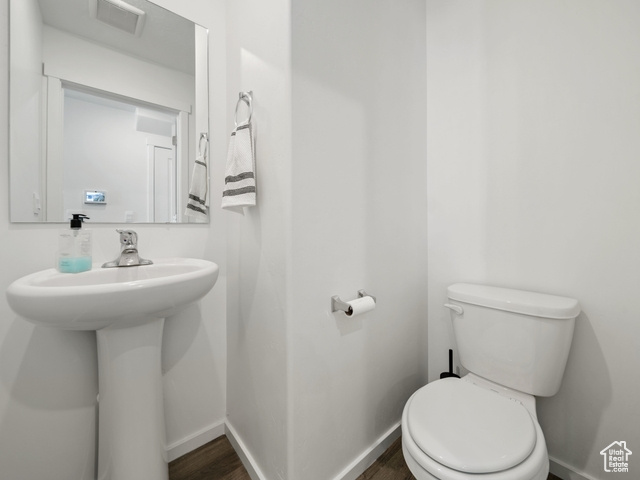 main property photo 6