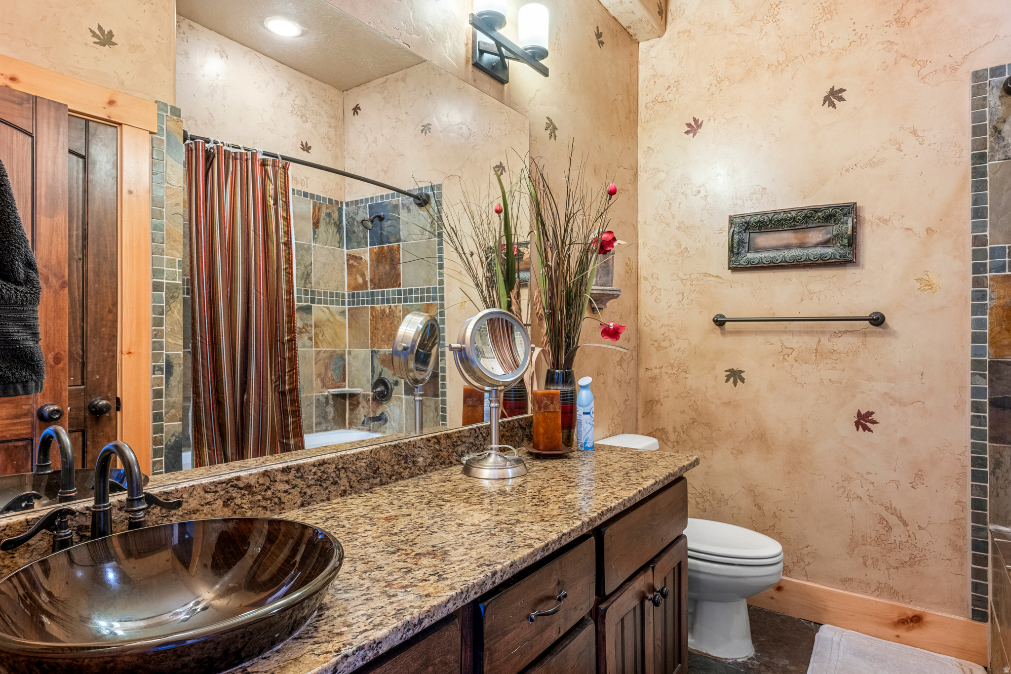 main property photo 68