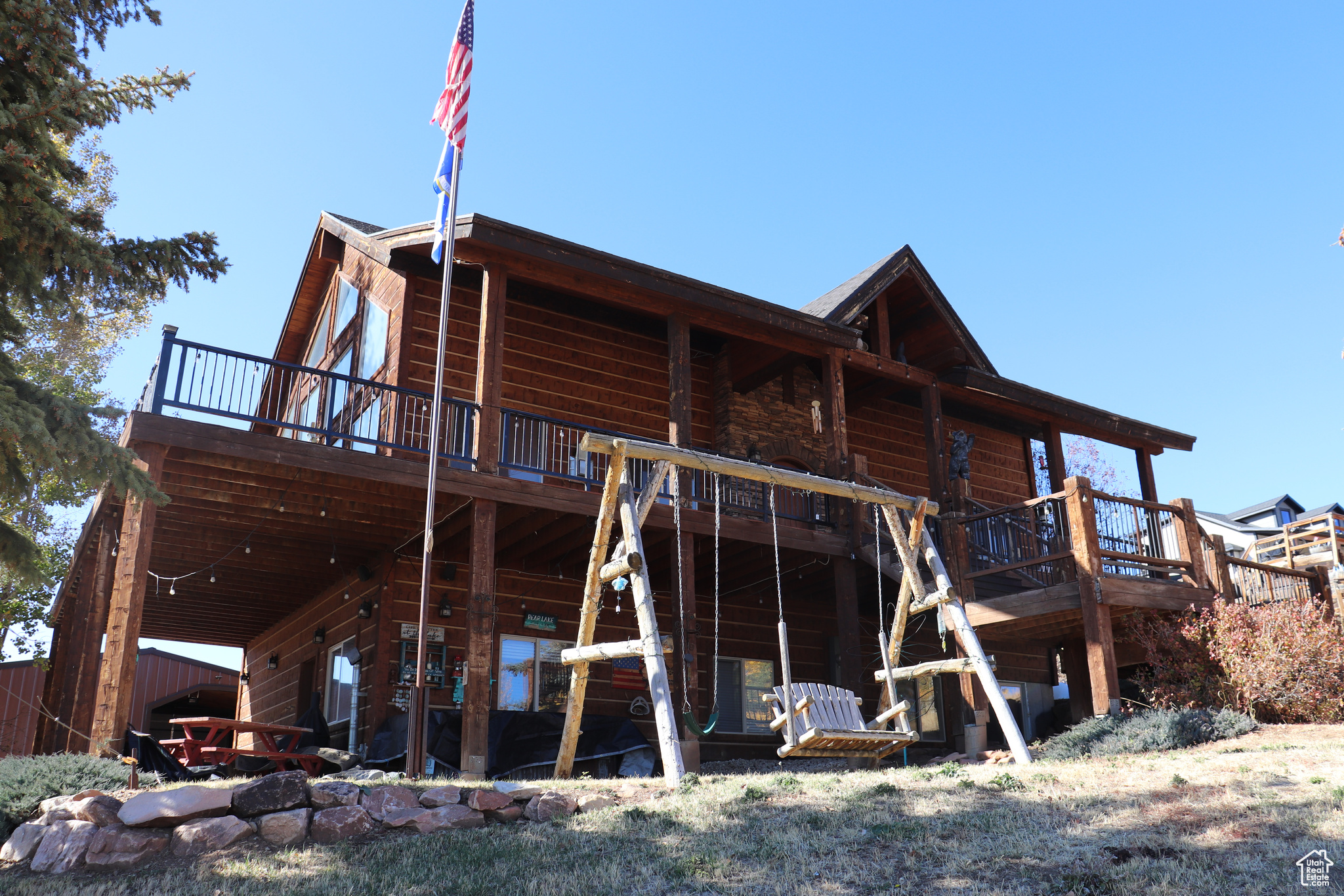 main property photo 7