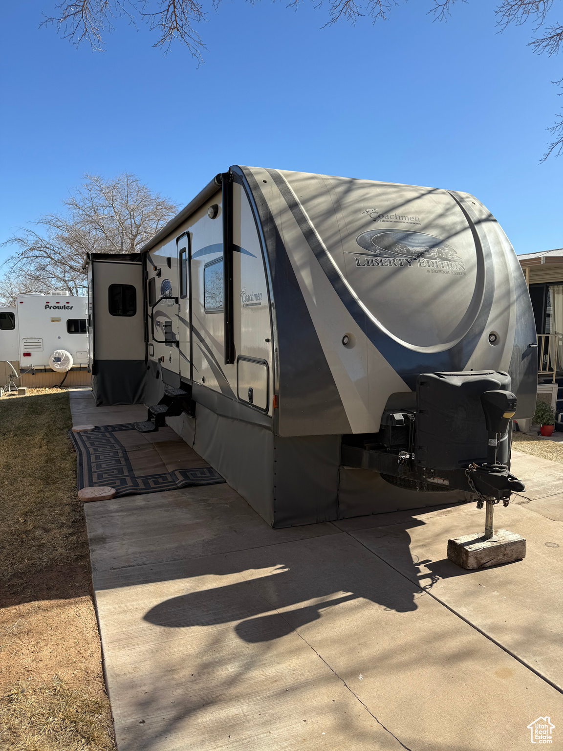 main property photo 13
