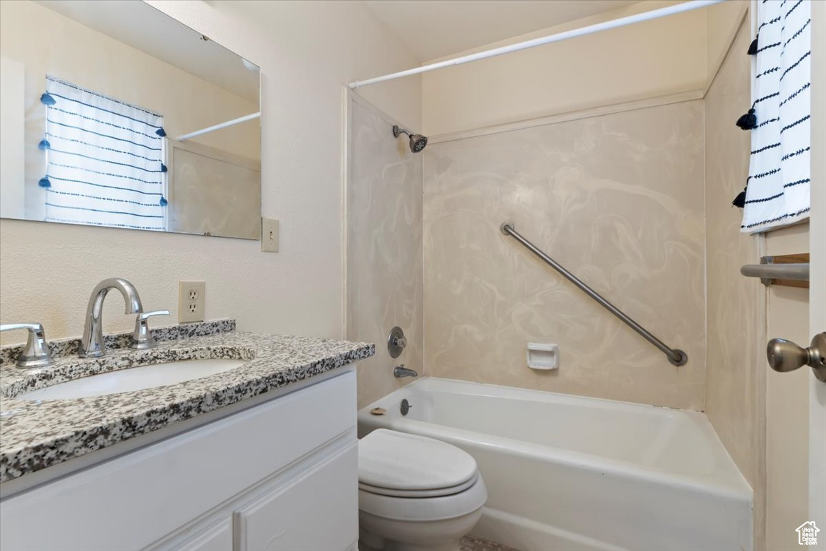 main property photo 16