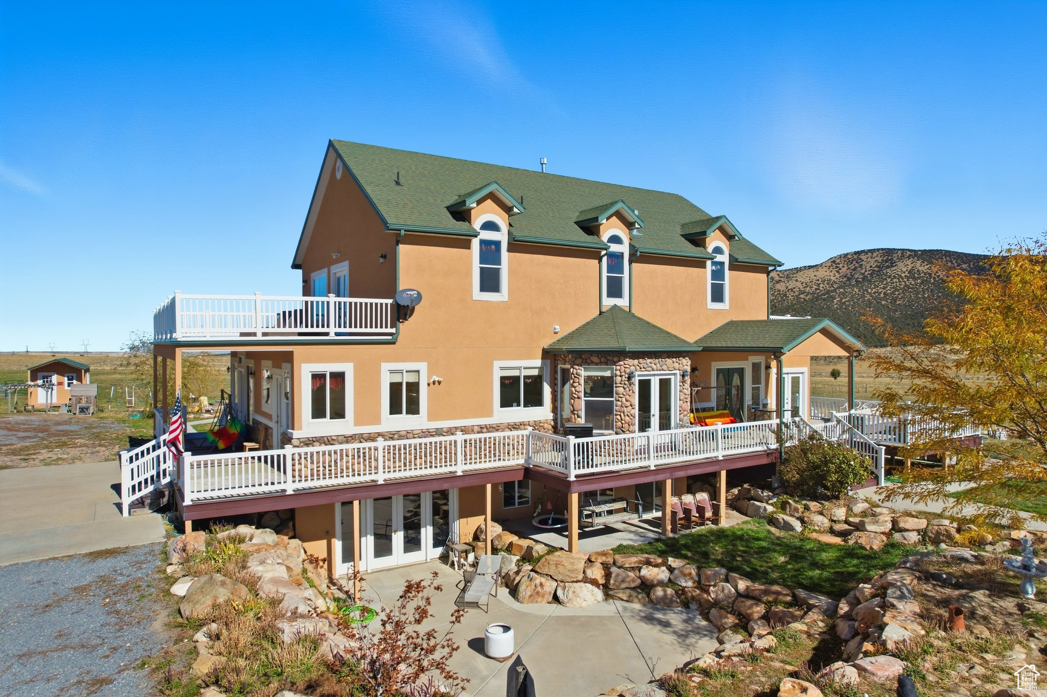 main property photo 59