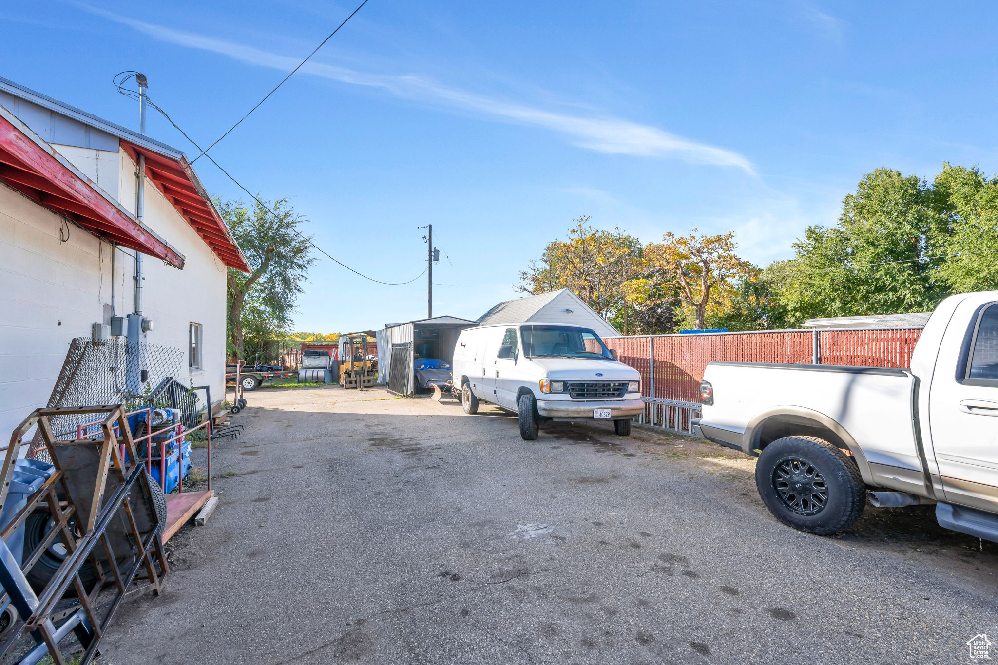 main property photo 17