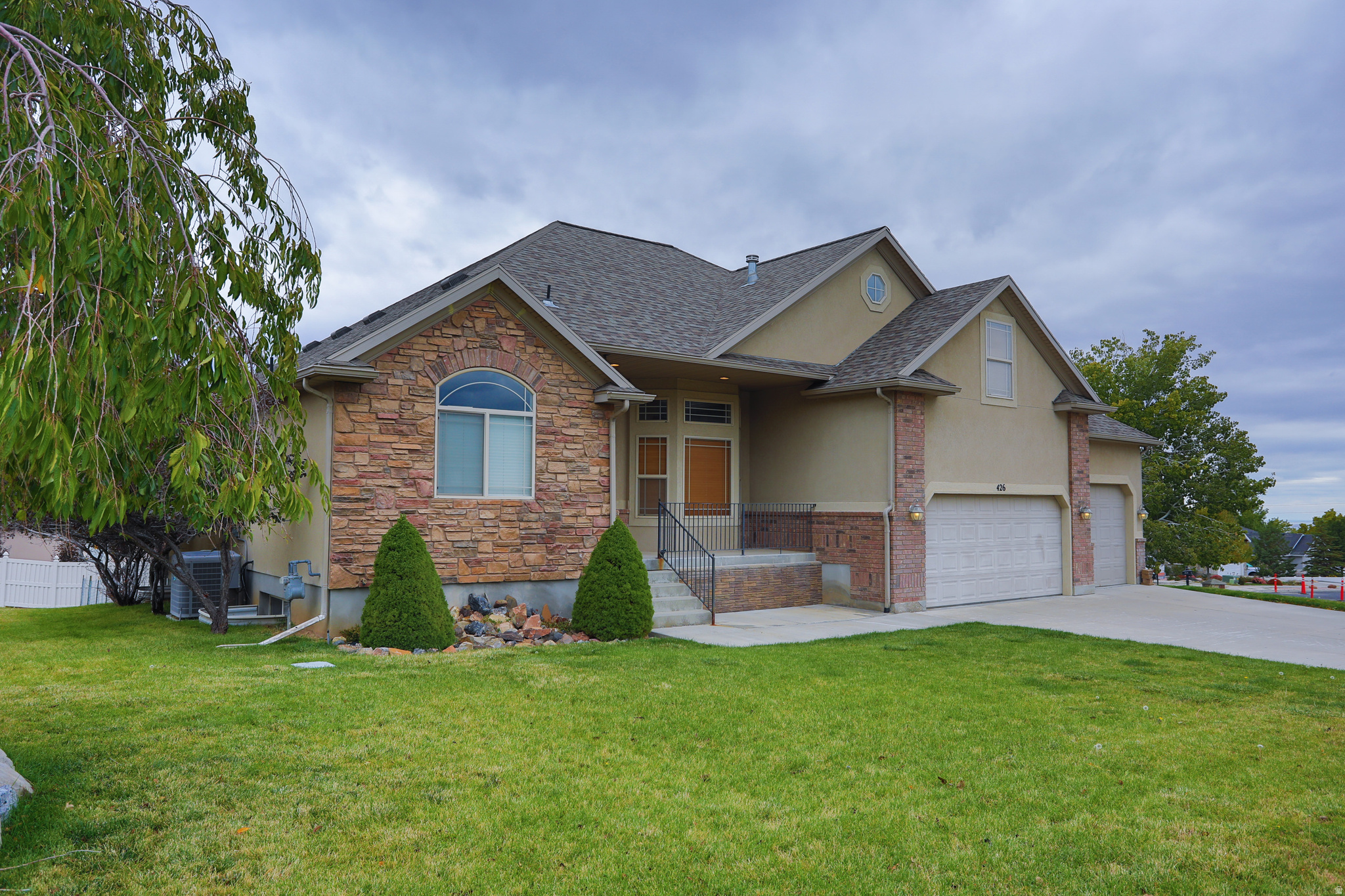 main property photo 26