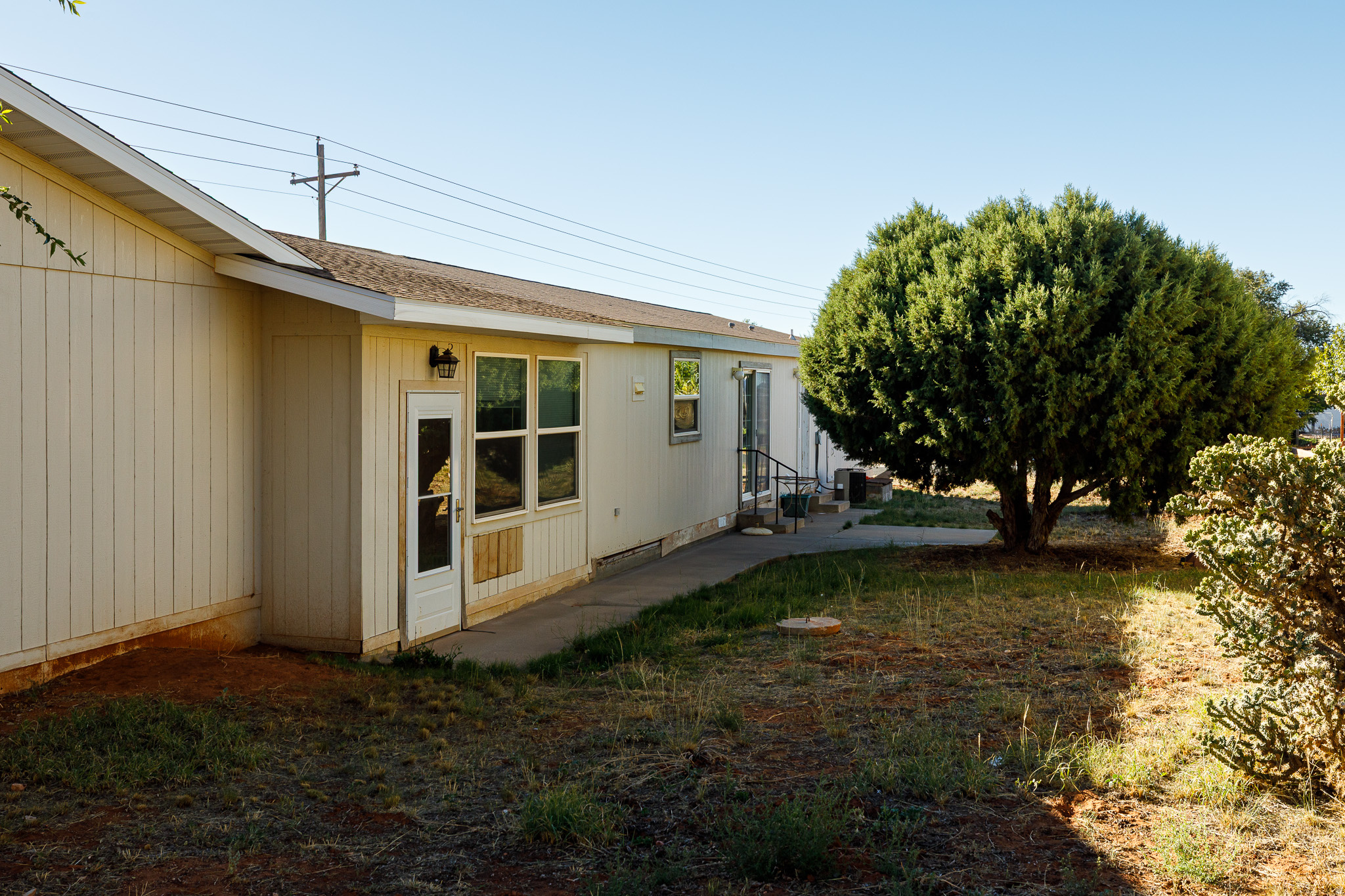 main property photo 32