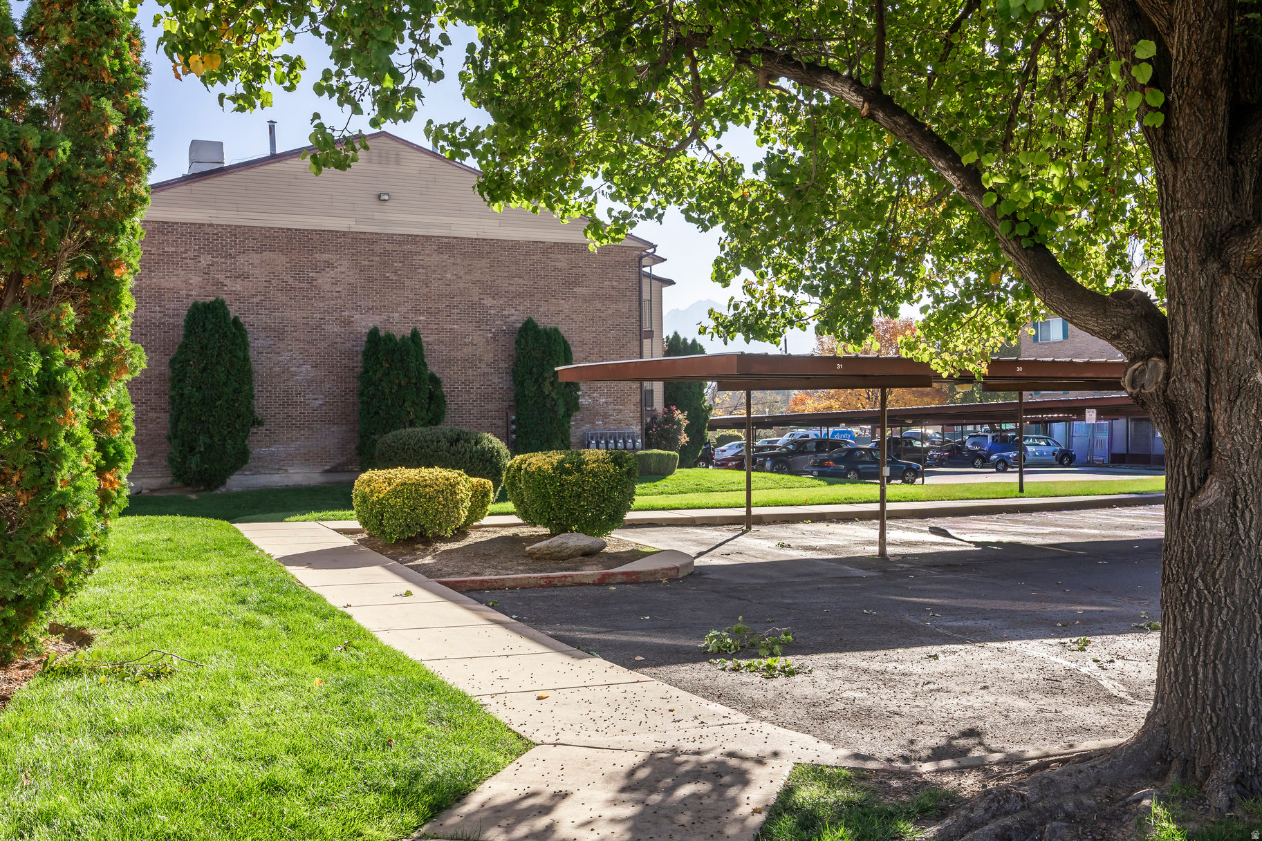 main property photo 16