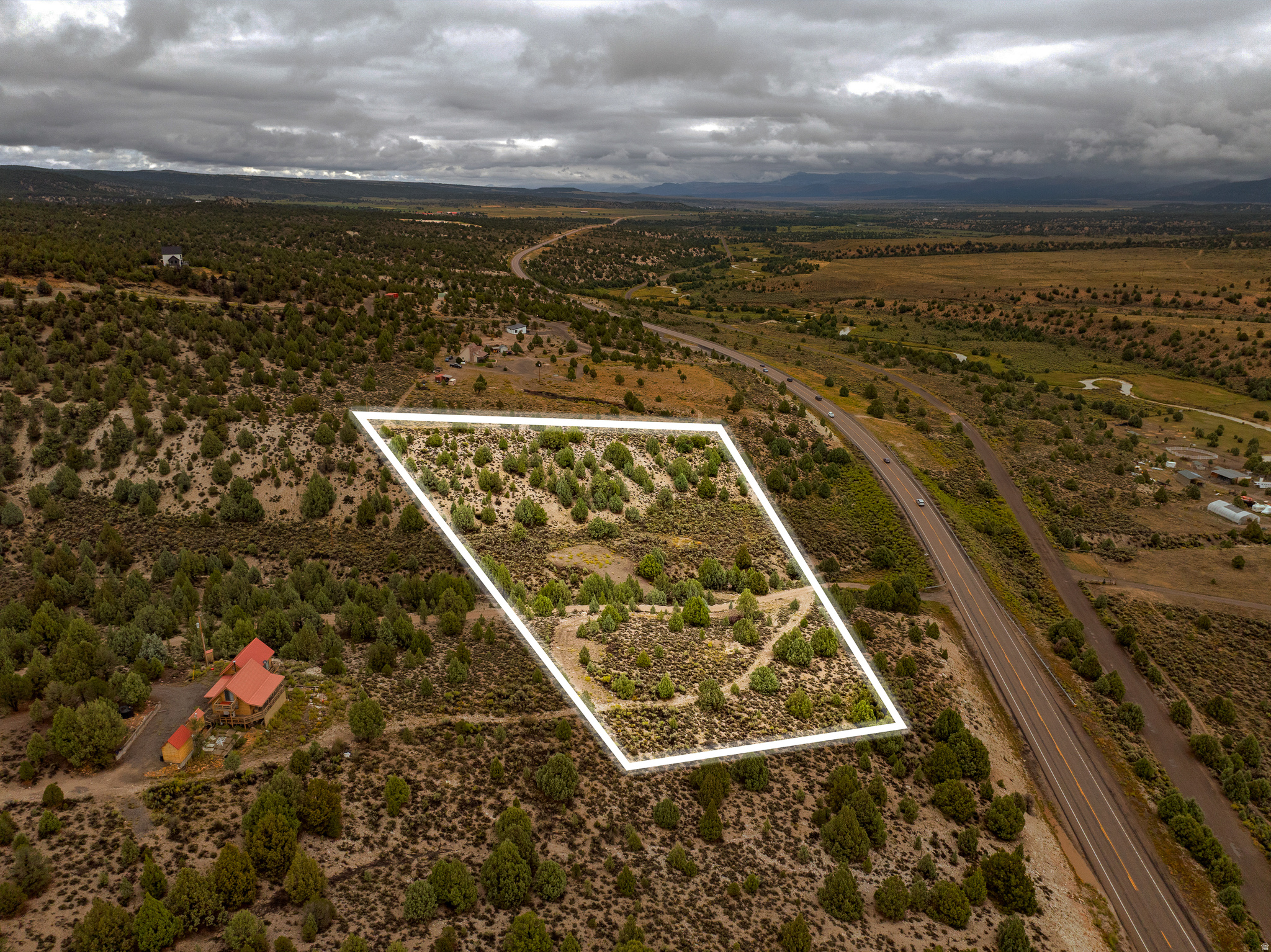 main property photo 5