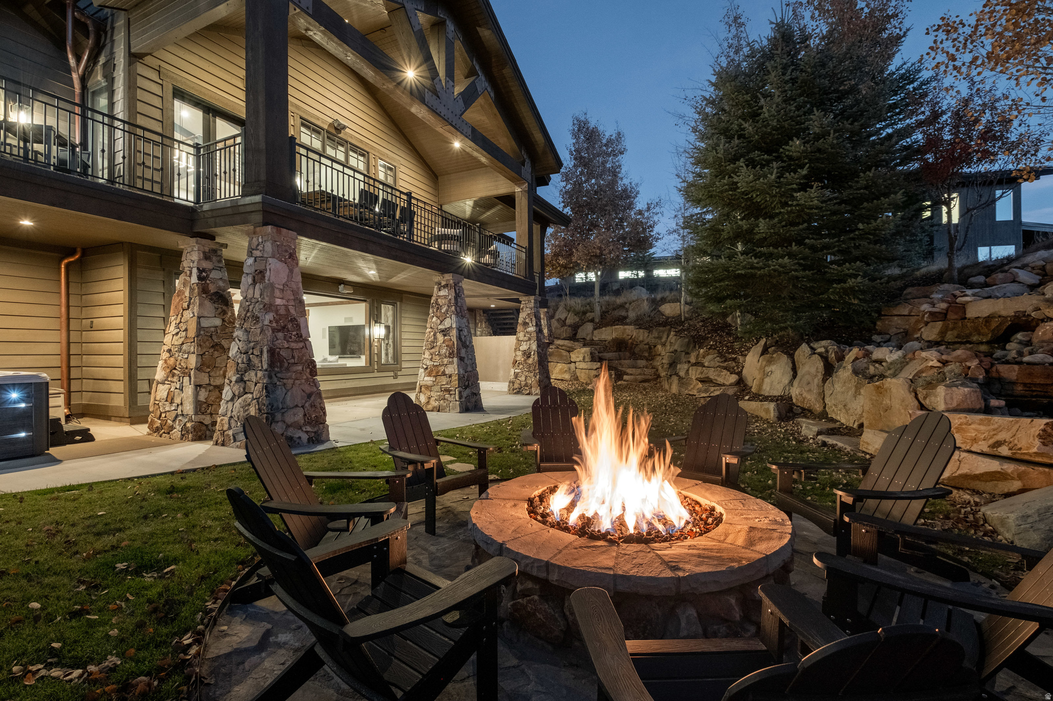 main property photo 41