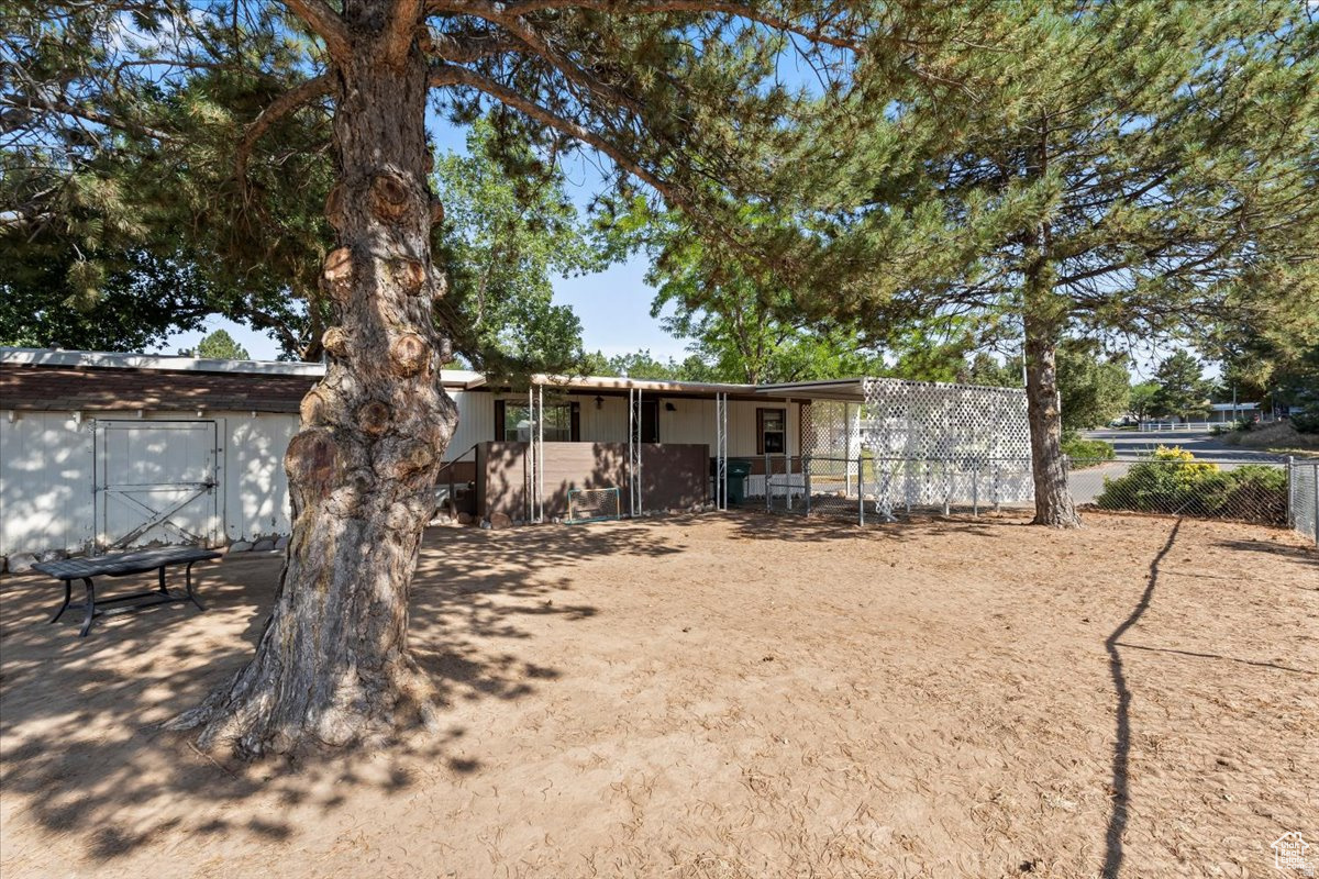 main property photo 16