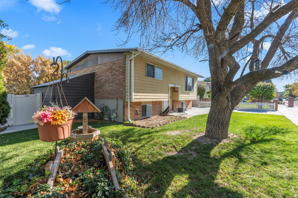 property viewer photo 1