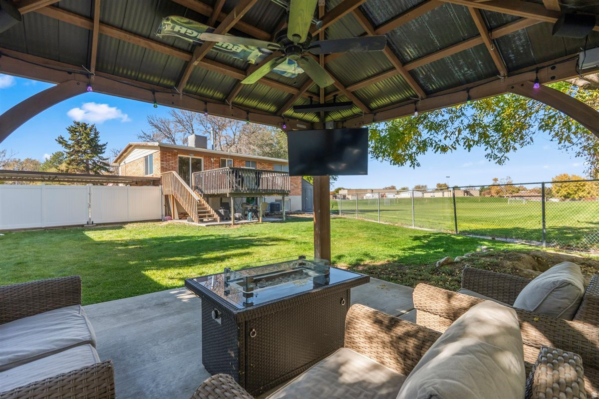 property viewer photo 37