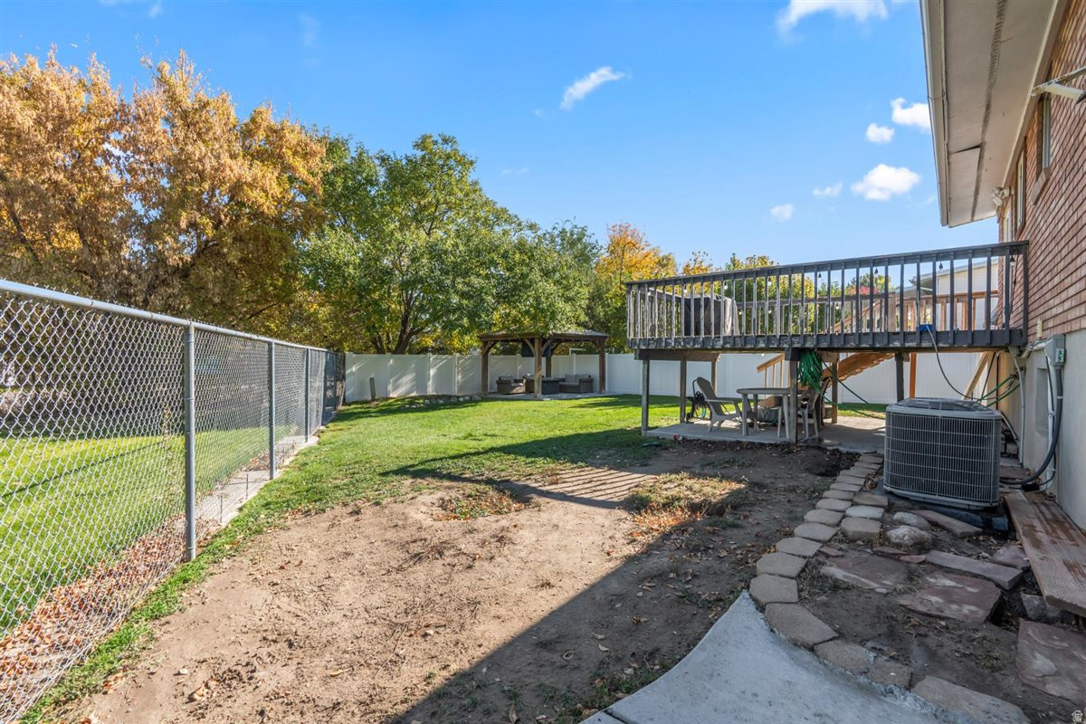 property viewer photo 41