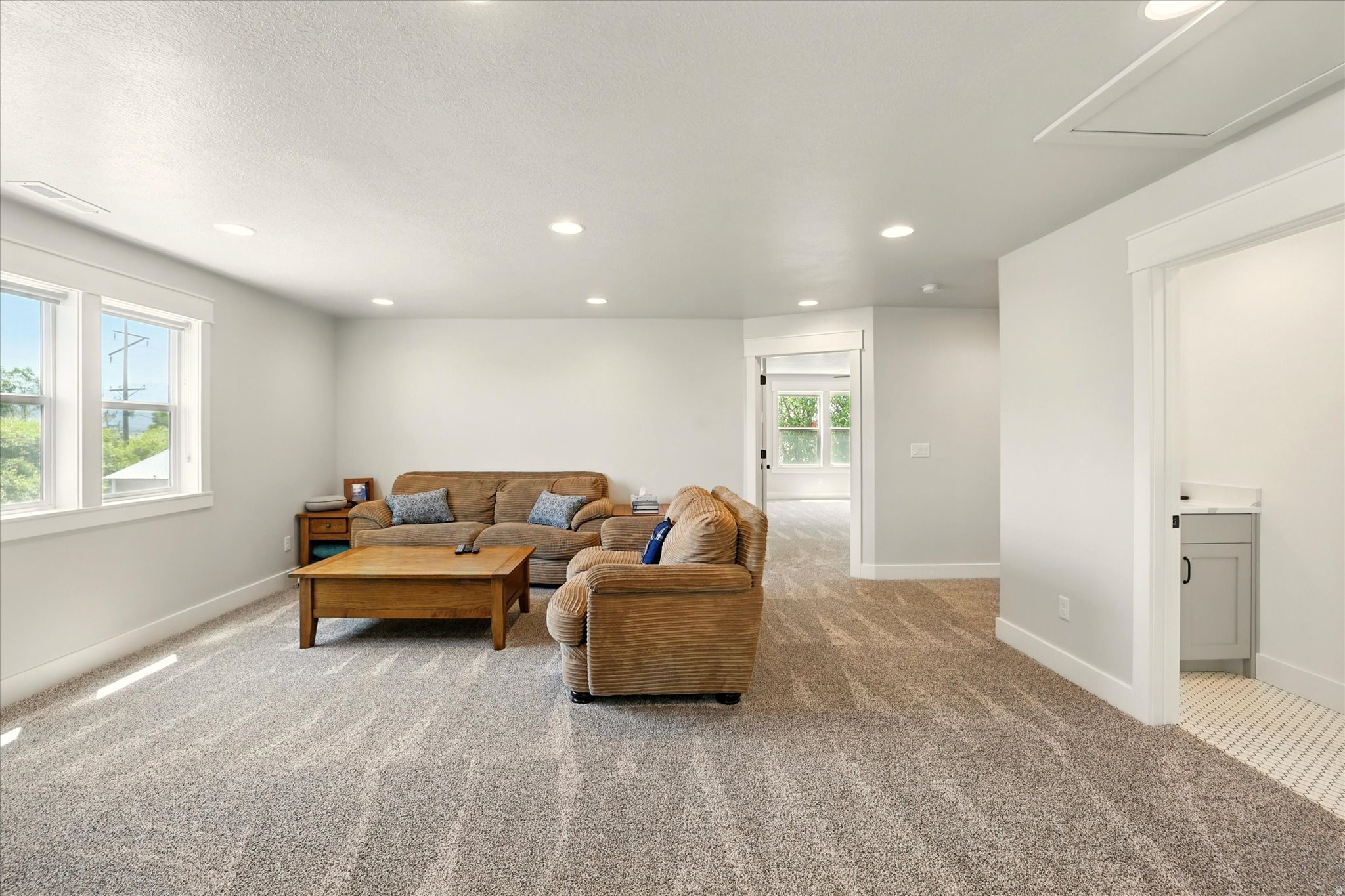 main property photo 90
