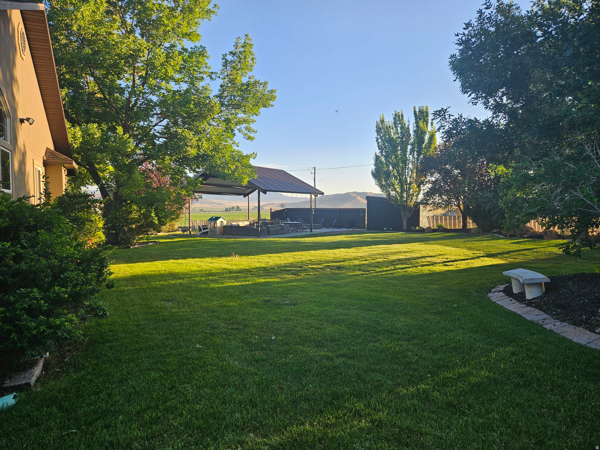 main property photo 6
