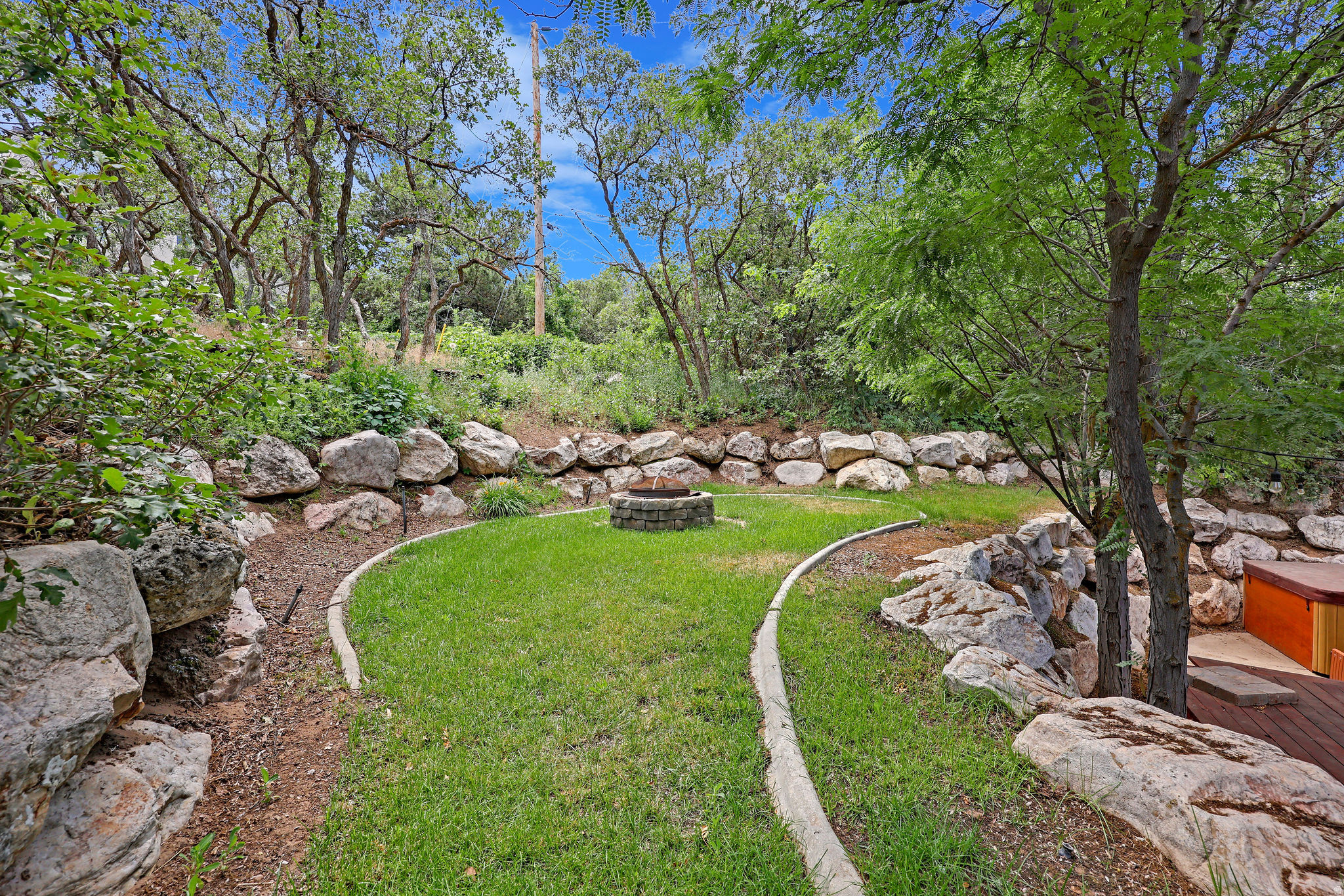 main property photo 27