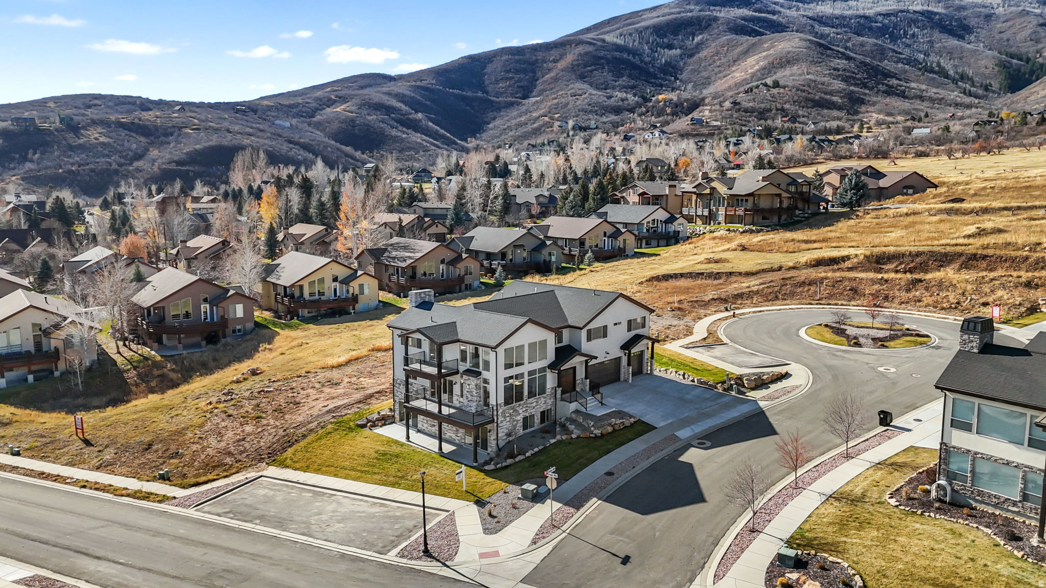 main property photo 50