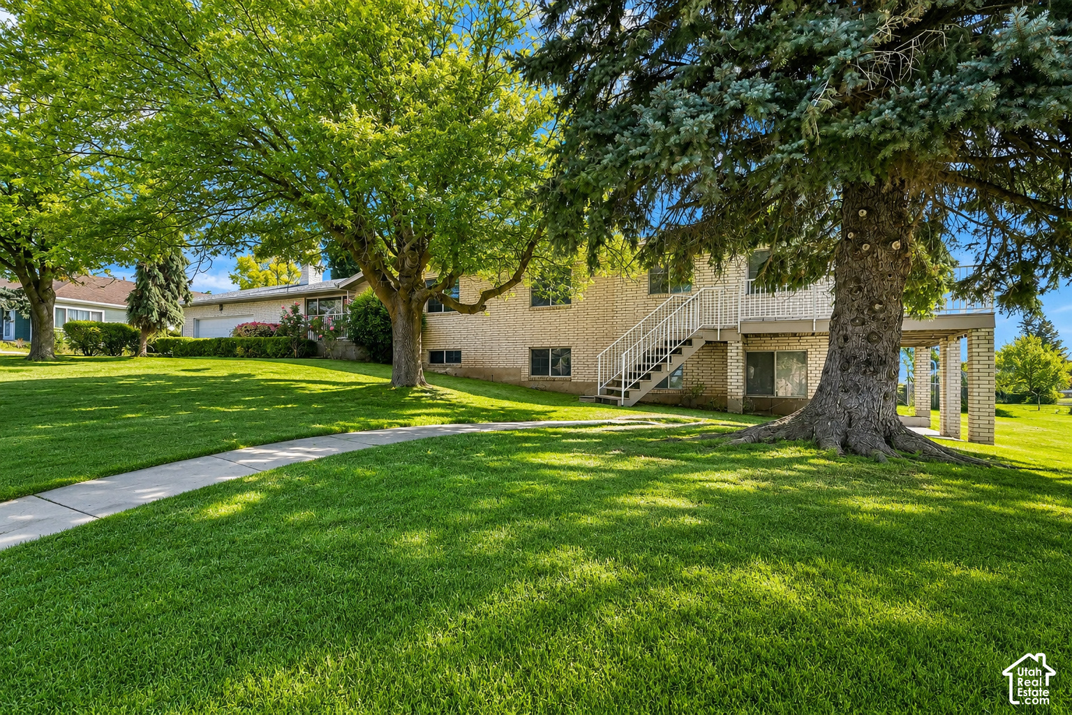 main property photo 65