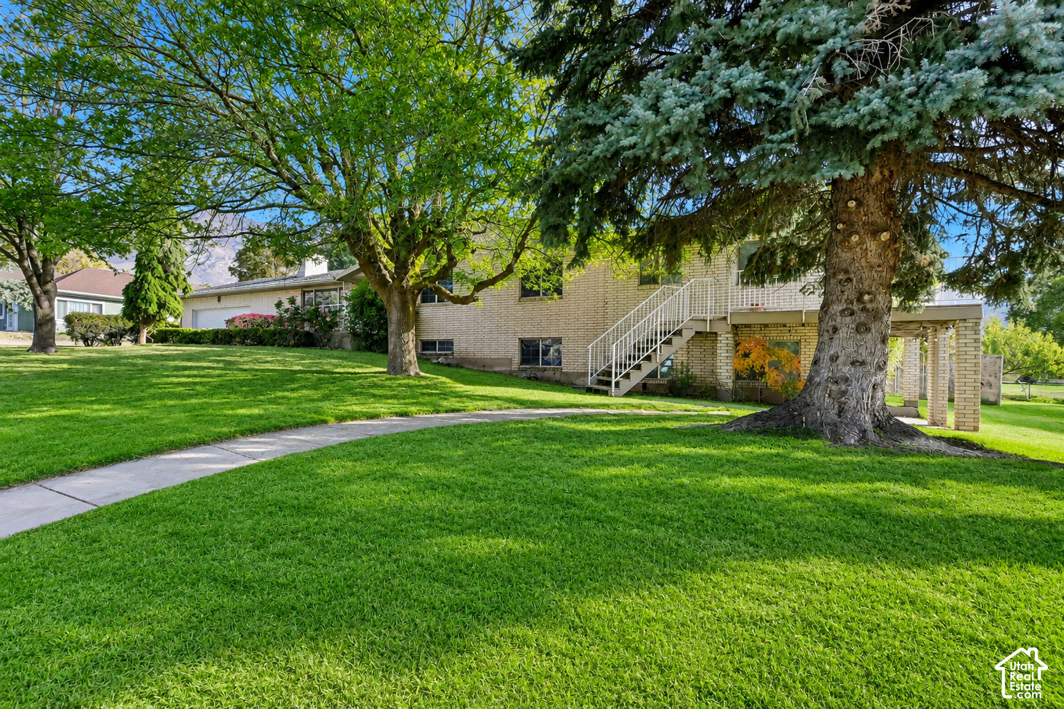 main property photo 66