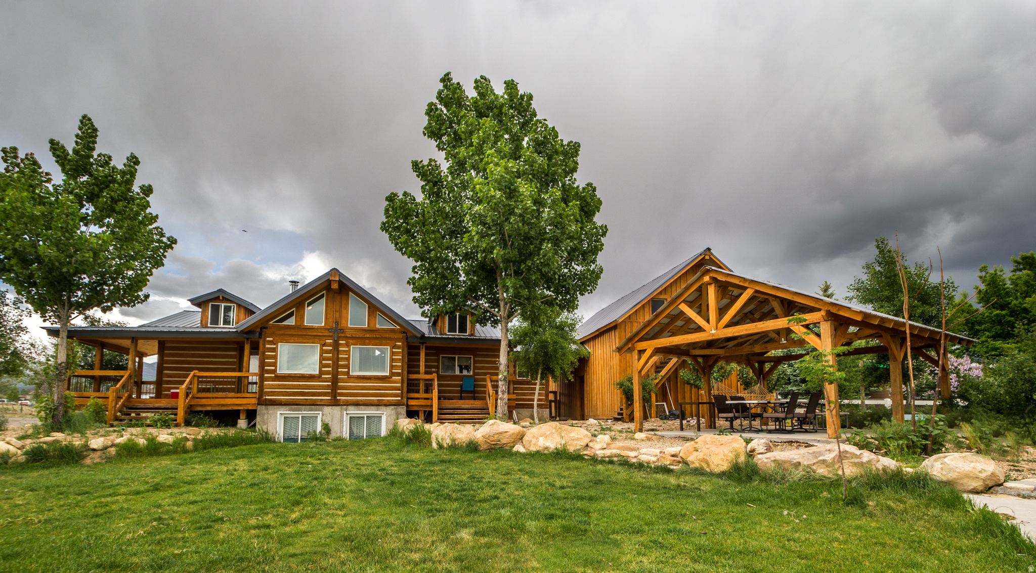 main property photo 28