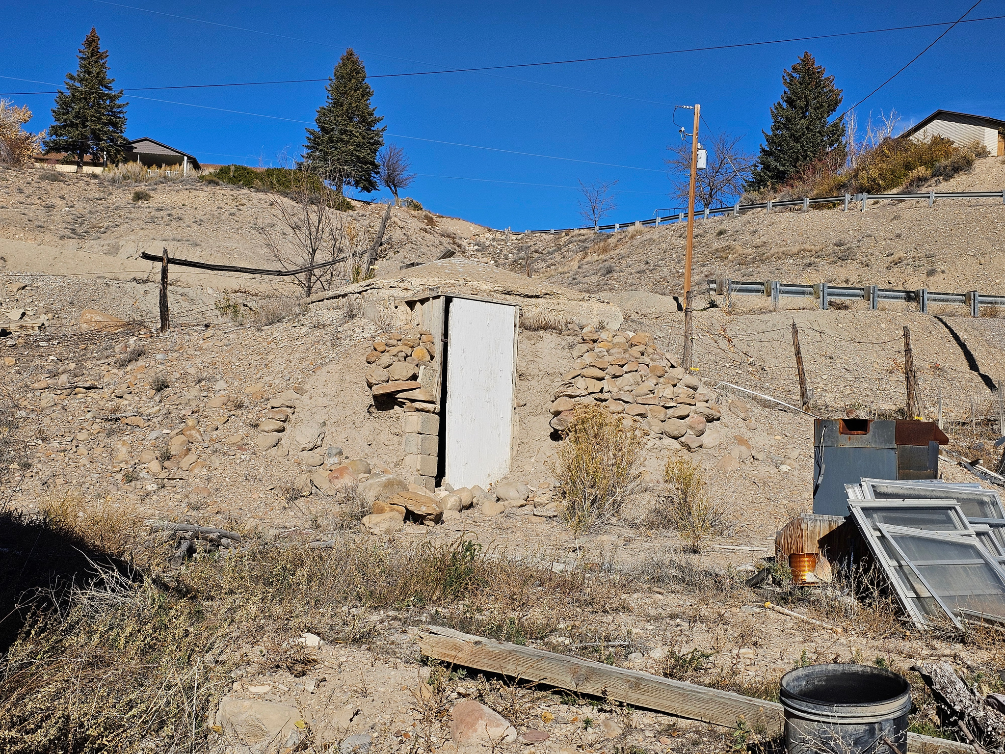 main property photo 27