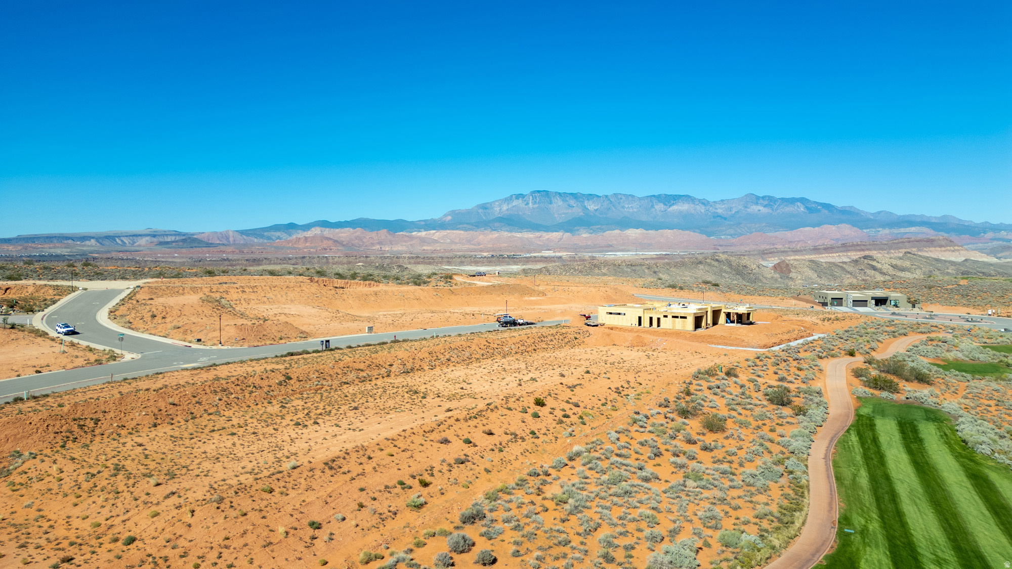 main property photo 15