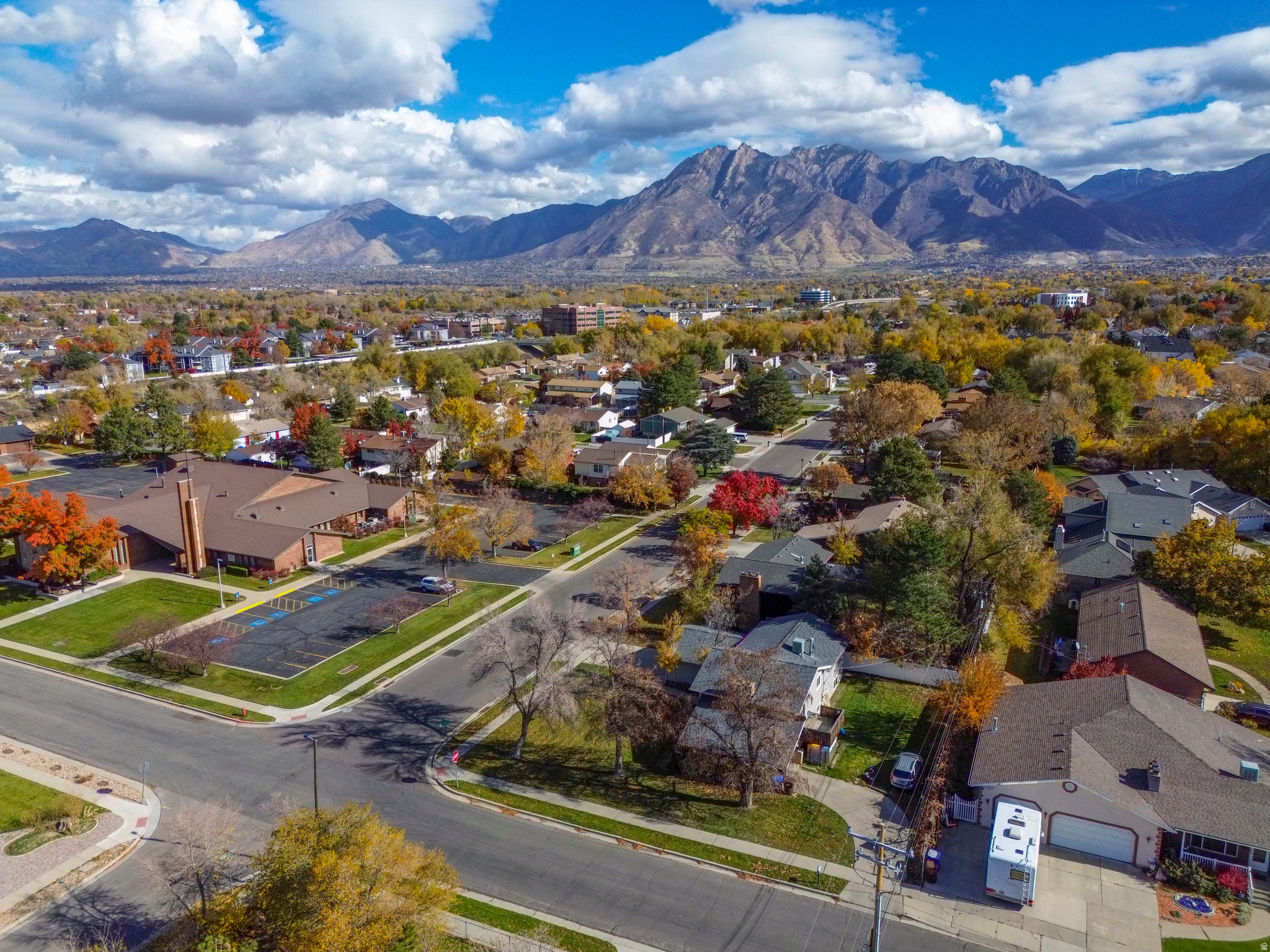 main property photo 13