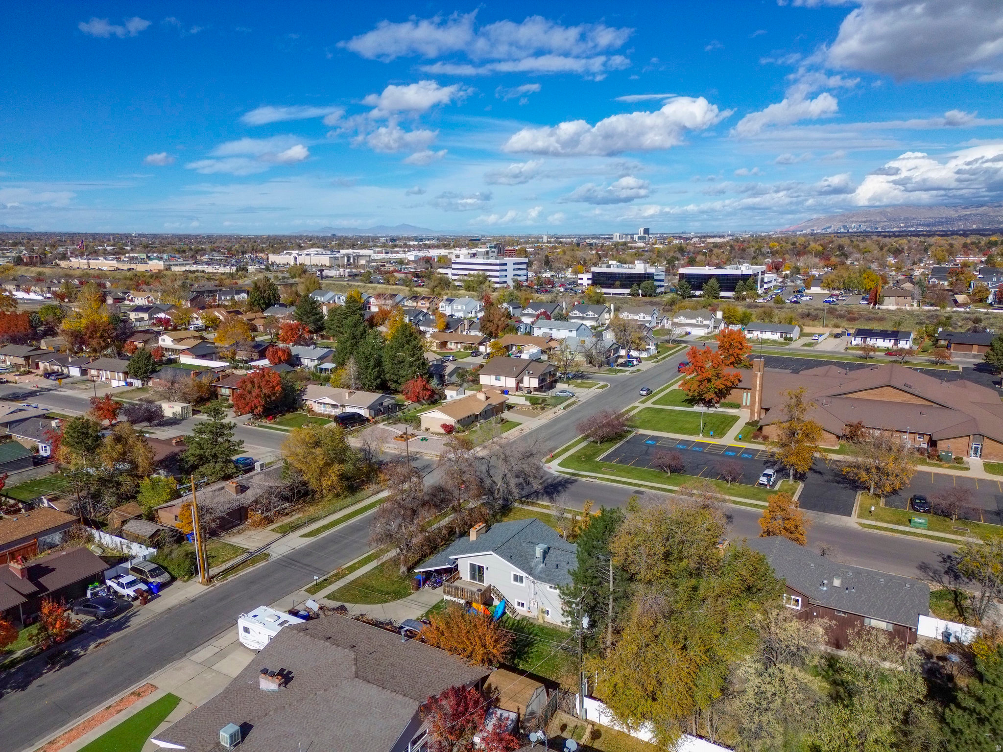 main property photo 17