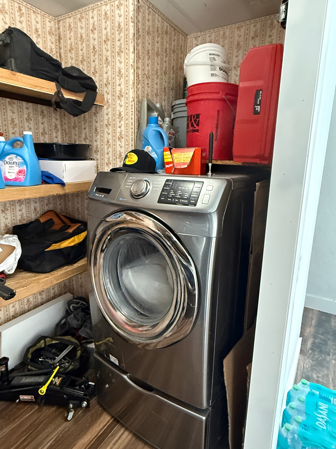 main property photo 9