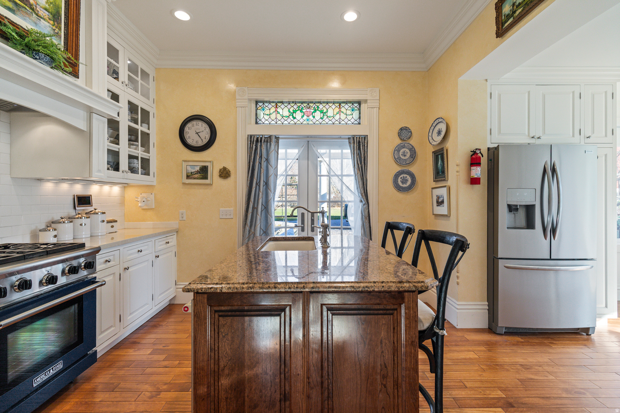 main property photo 10