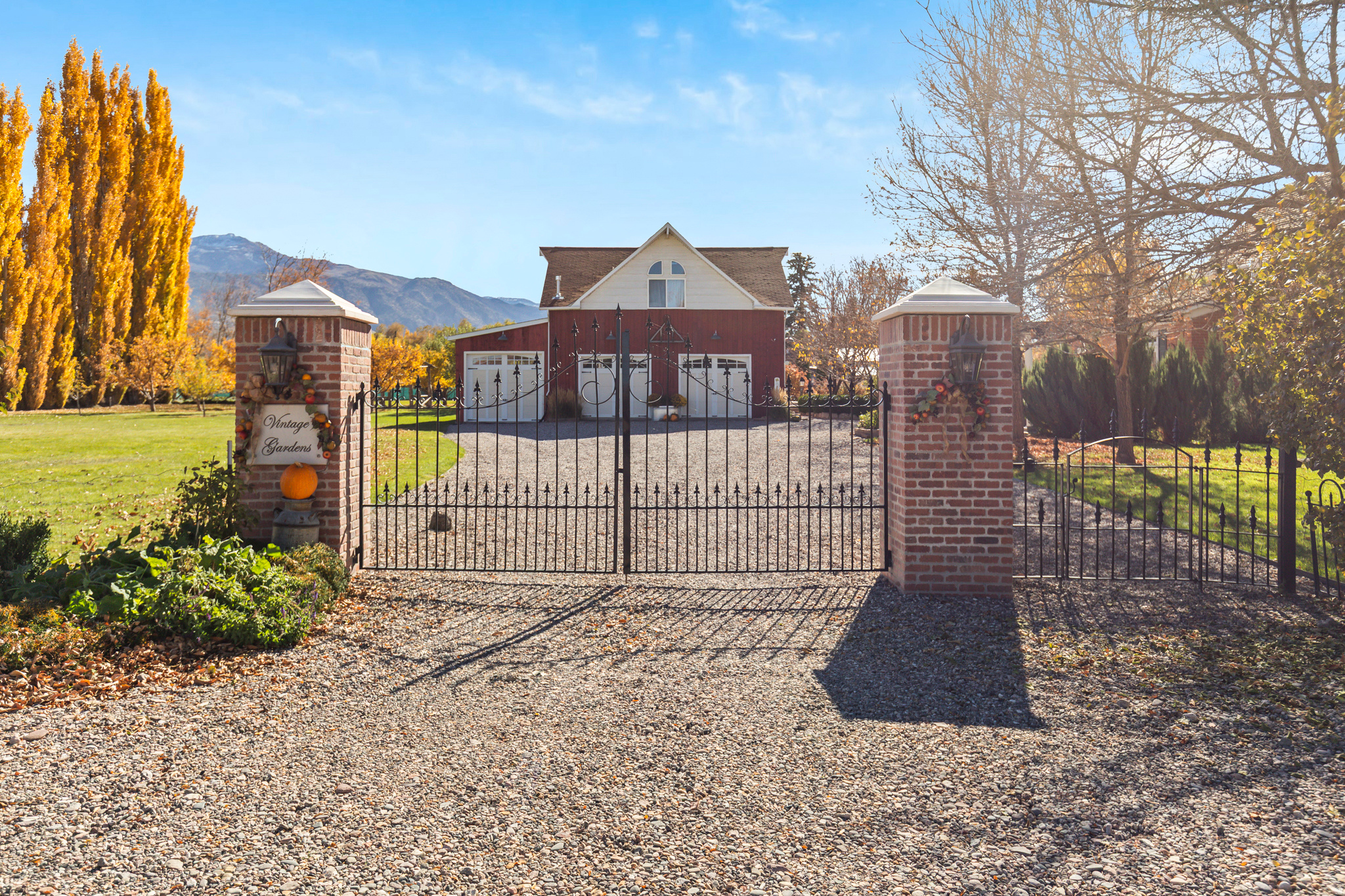 main property photo 23