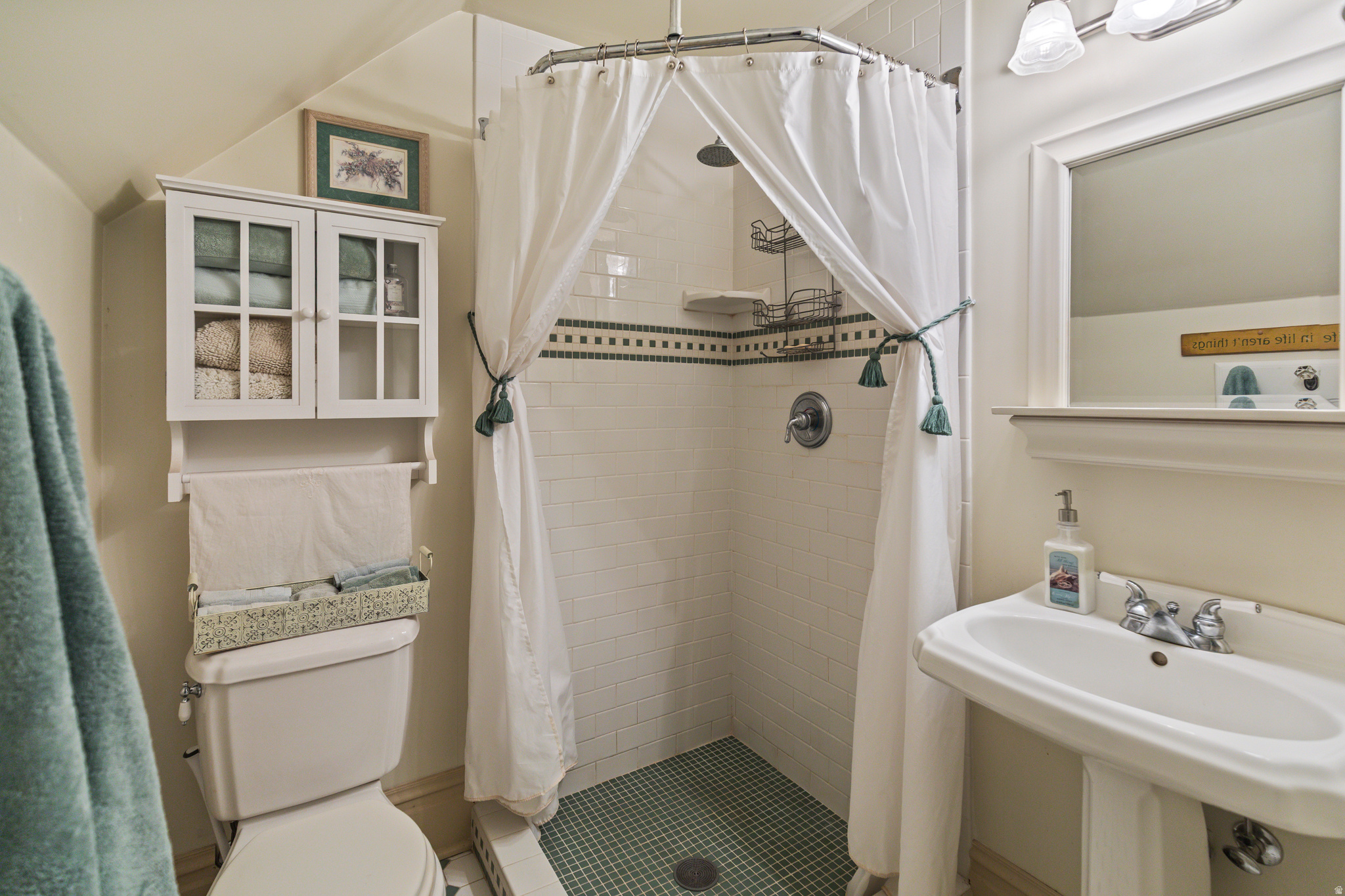 main property photo 83