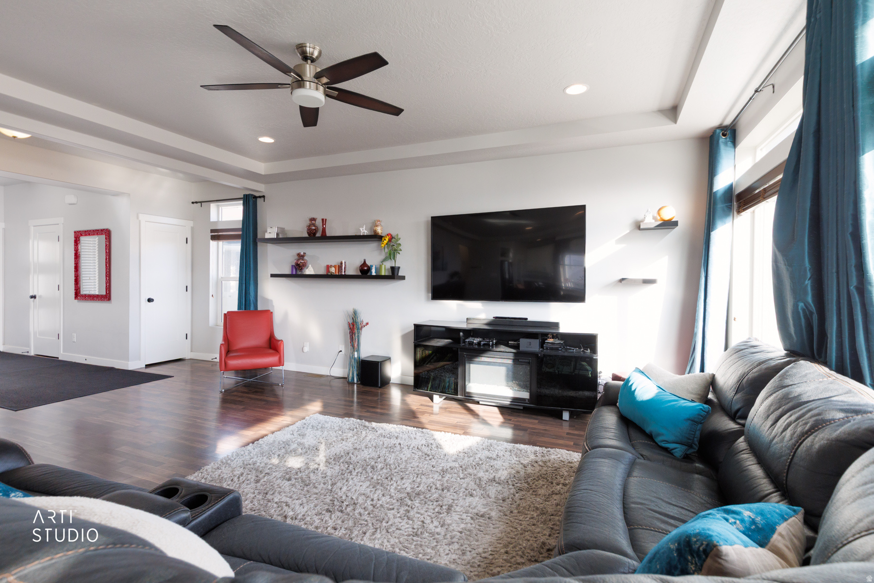 main property photo 10