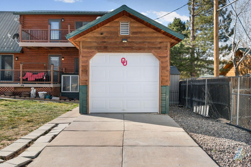 main property photo 49