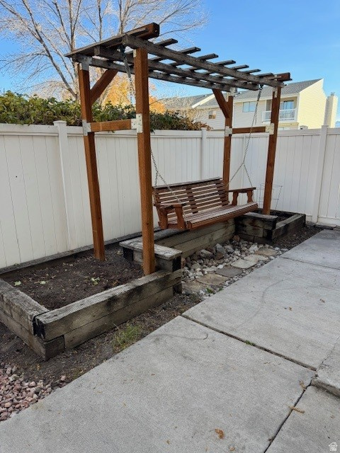 main property photo 45