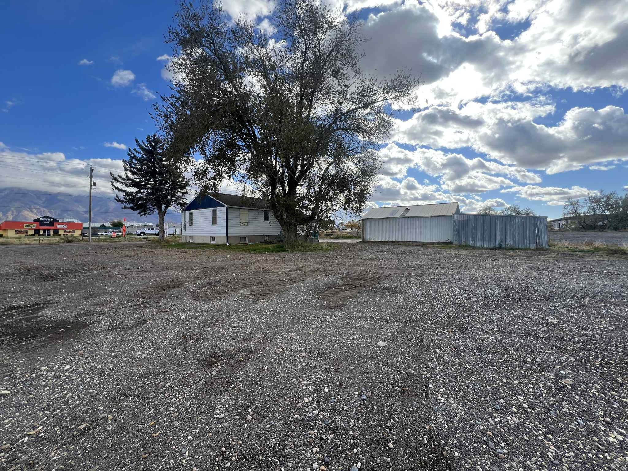 main property photo 6