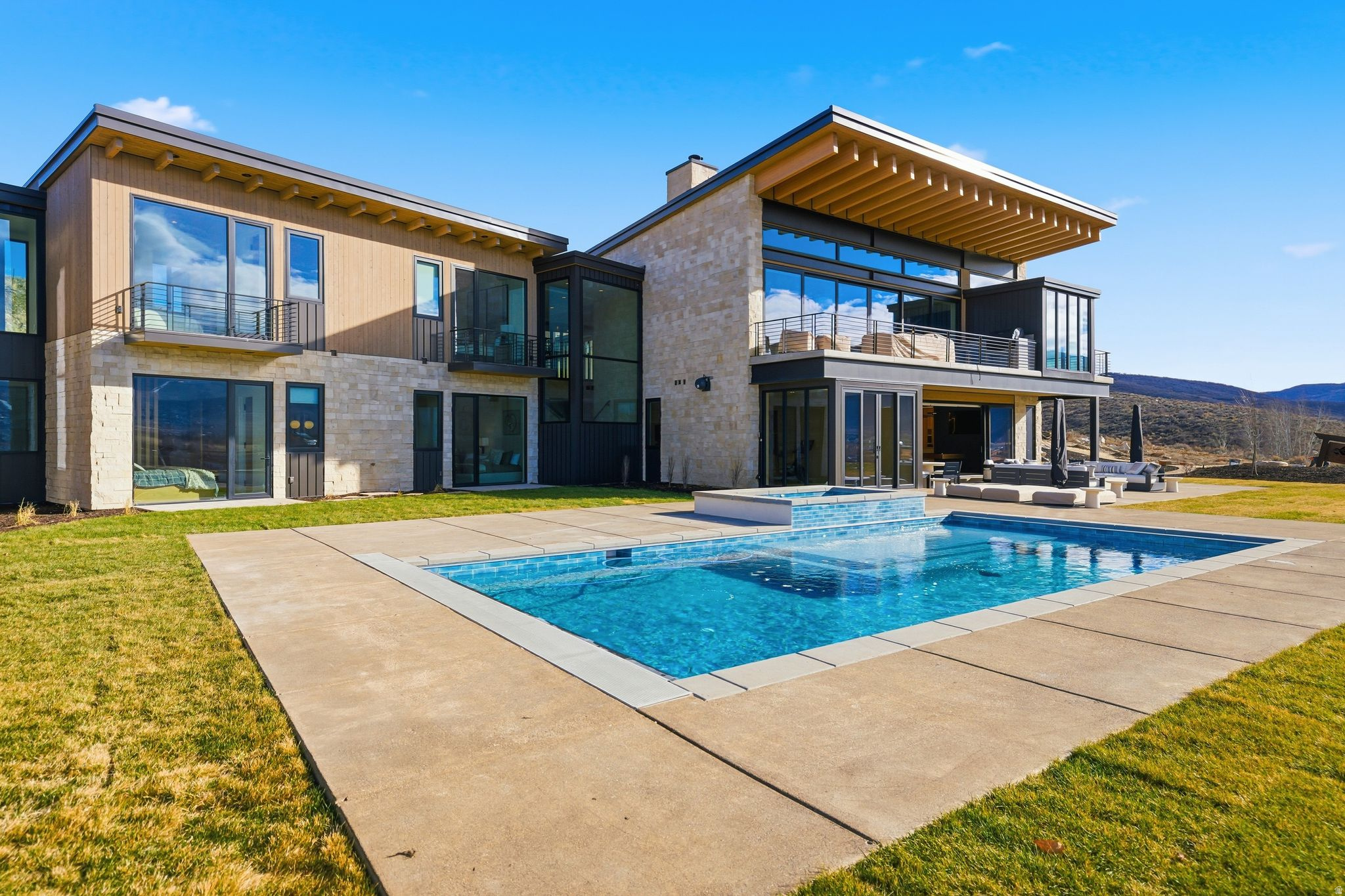 main property photo 117