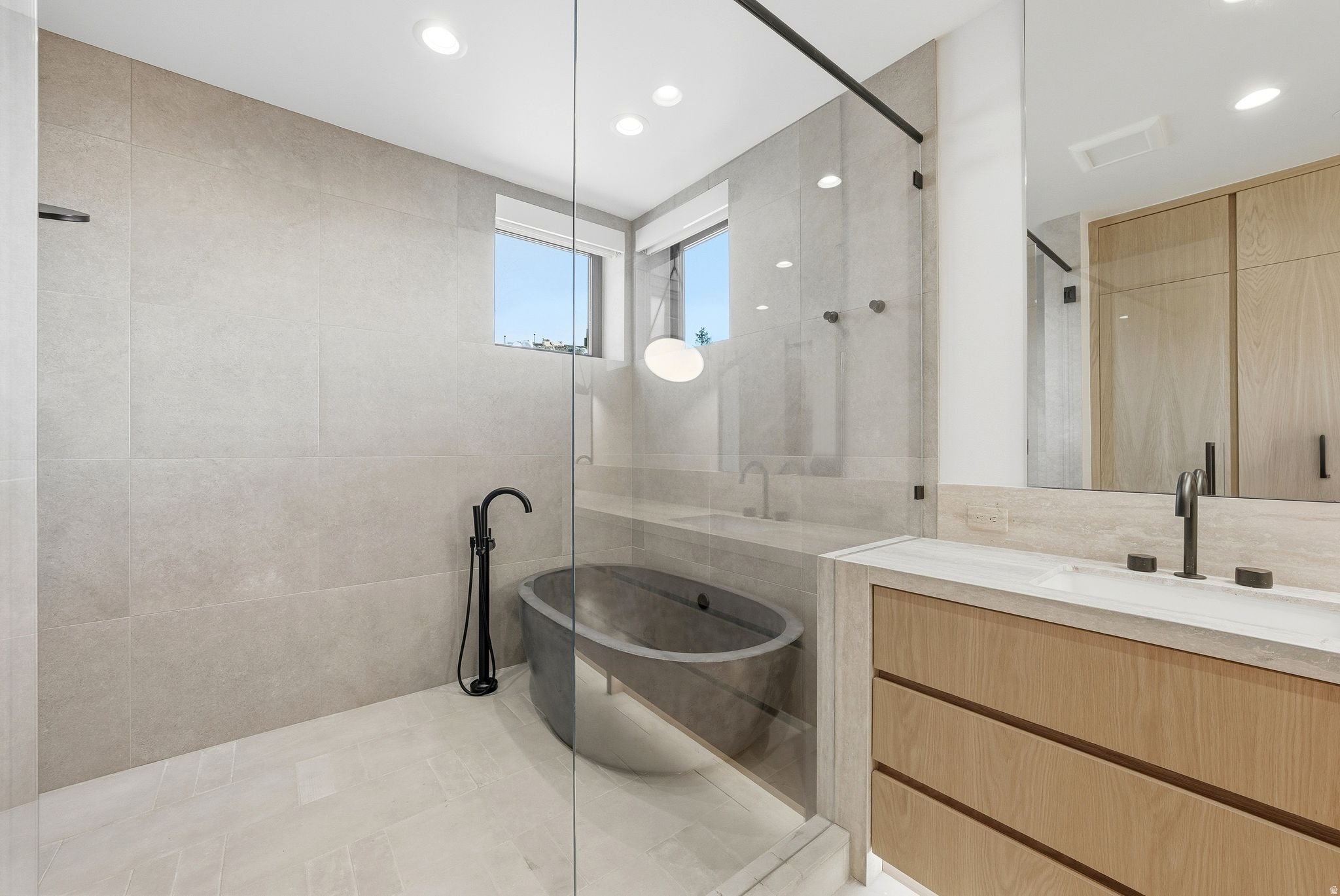 main property photo 91