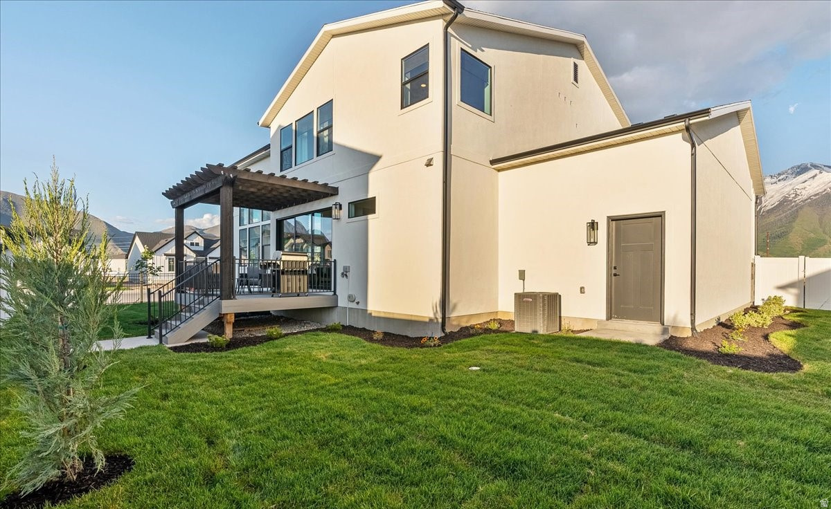 main property photo 23