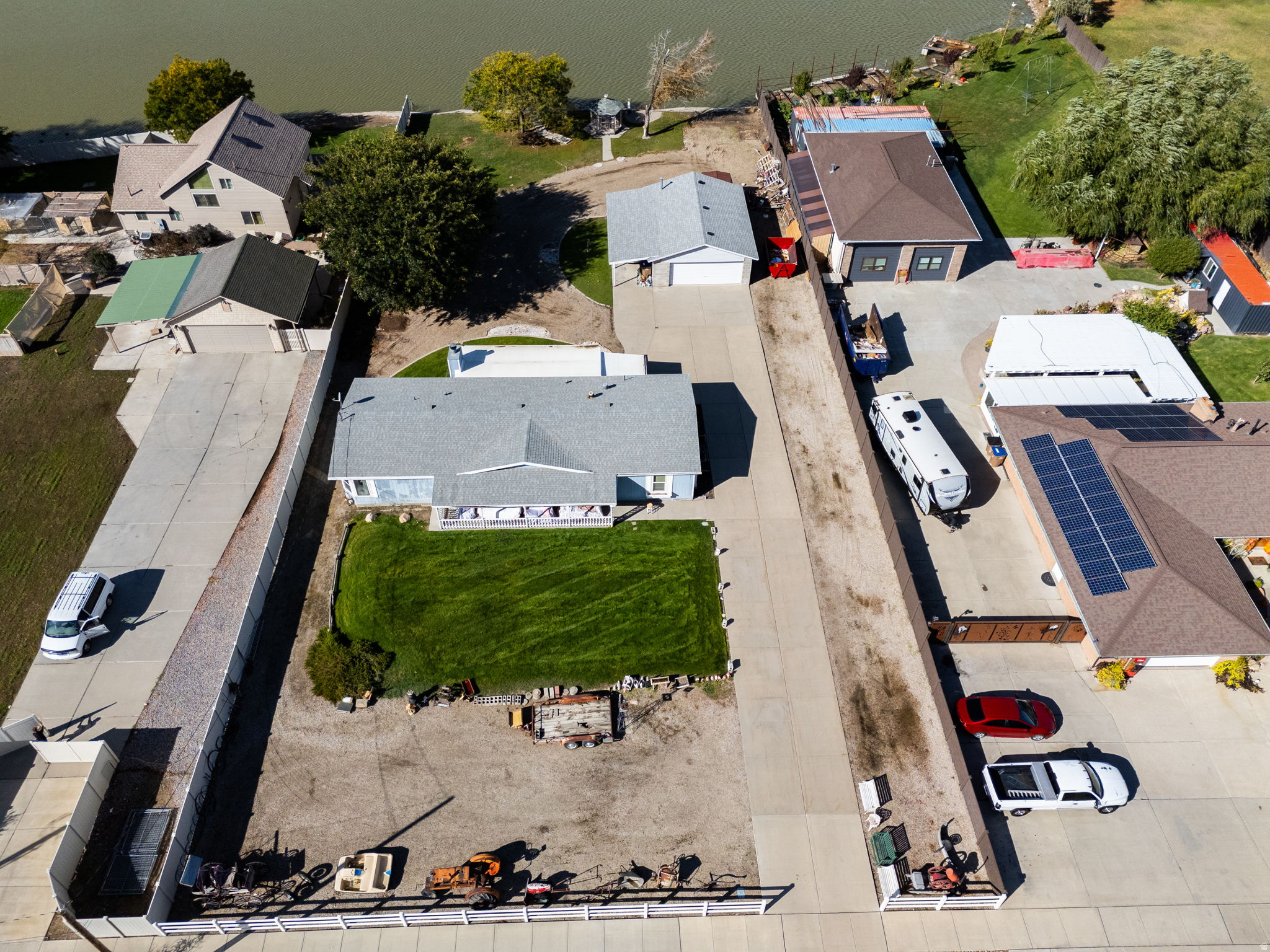 main property photo 8