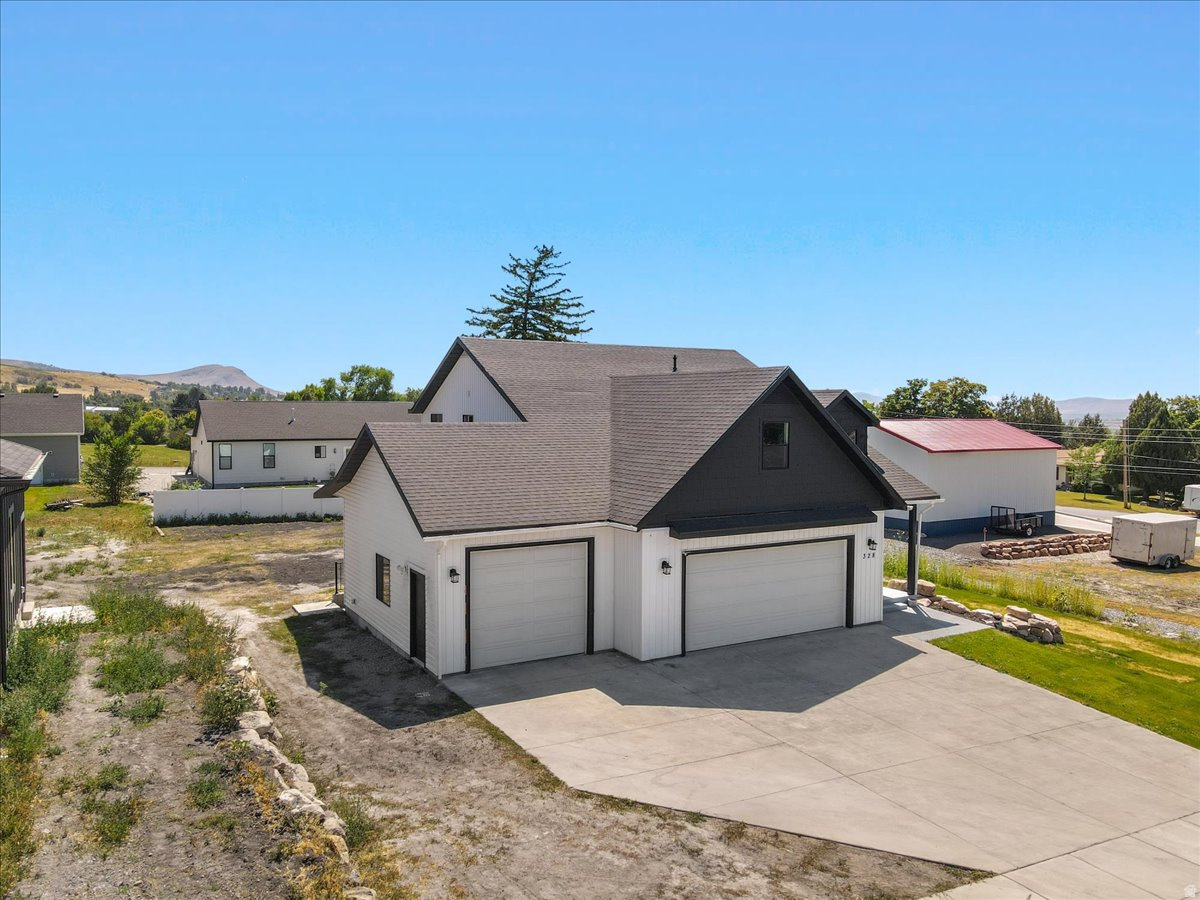 main property photo 54