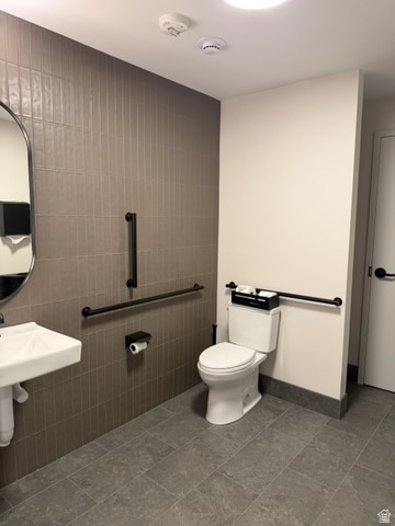main property photo 16