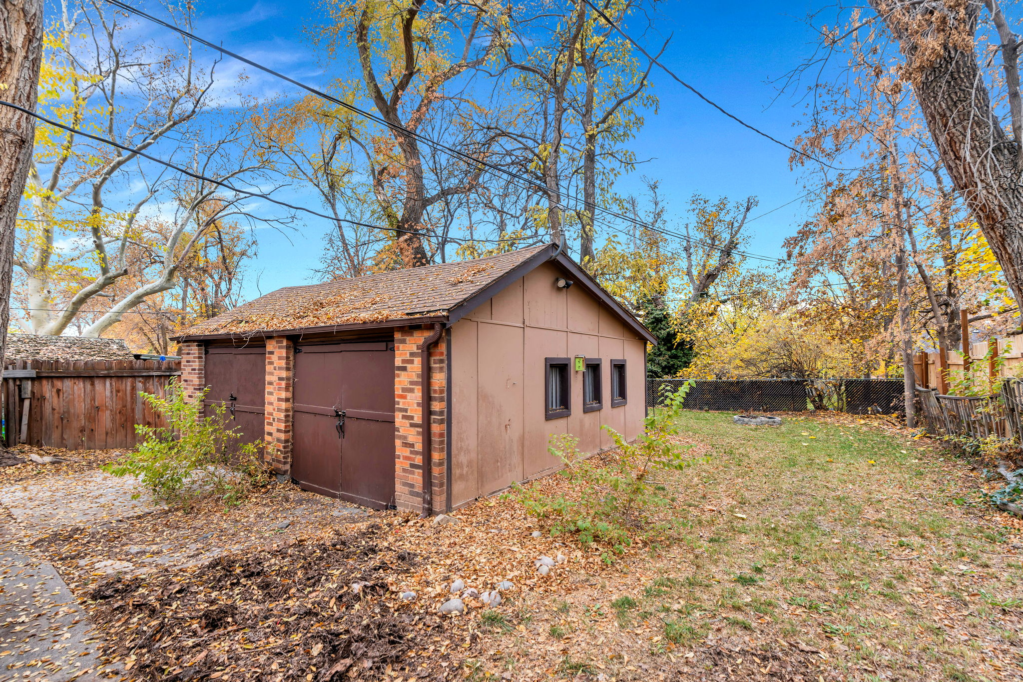 main property photo 15