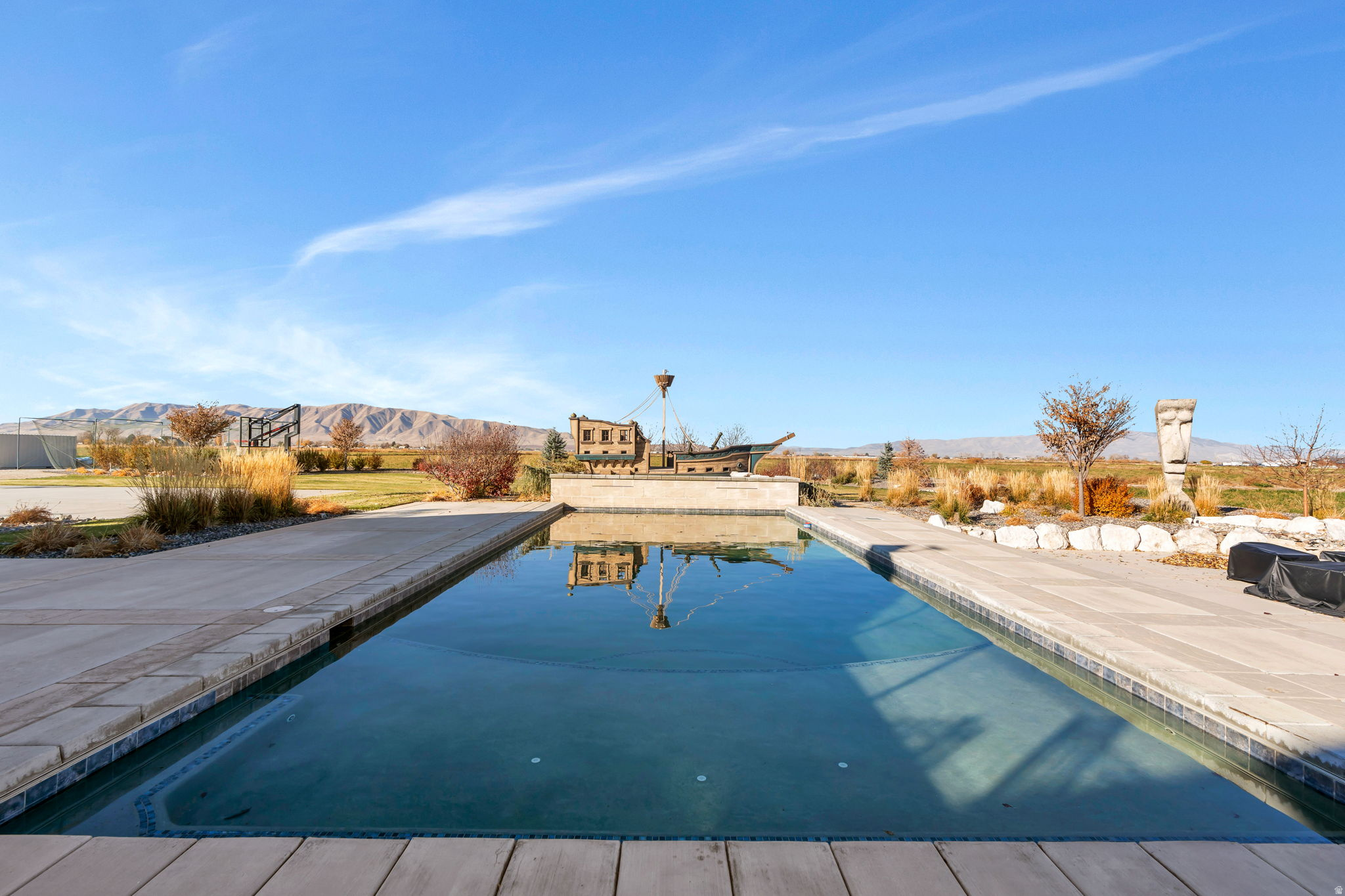 main property photo 84