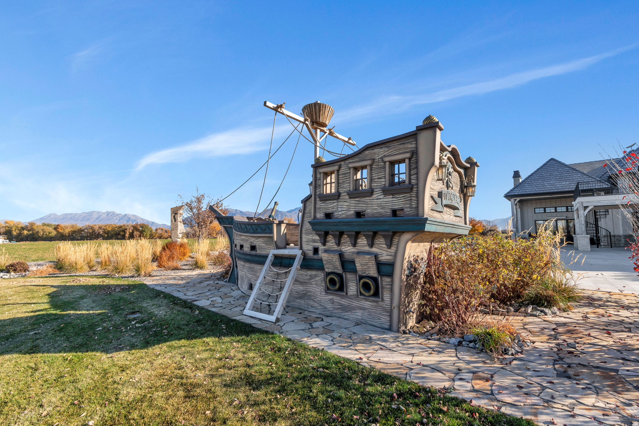 main property photo 86