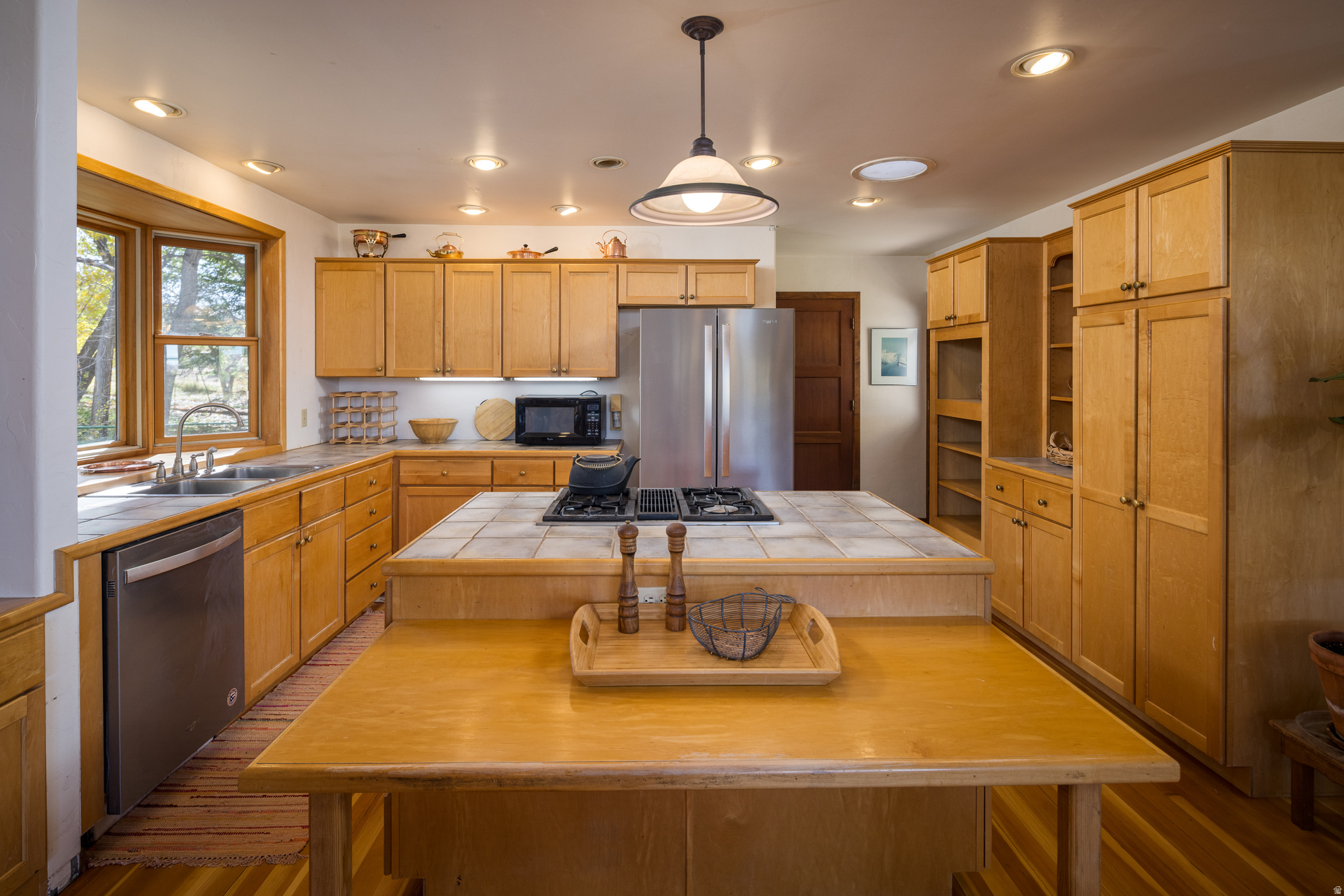 main property photo 17